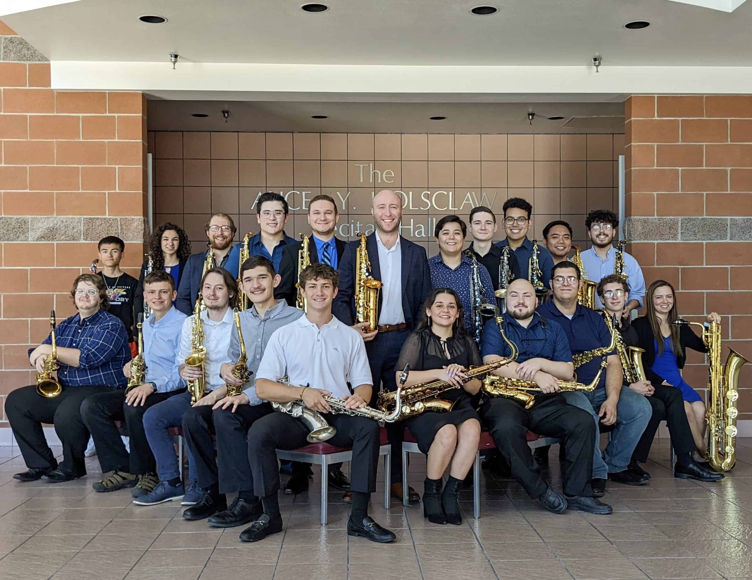 SaxophoneStudio2022byMindiAcosta (1 of 9)