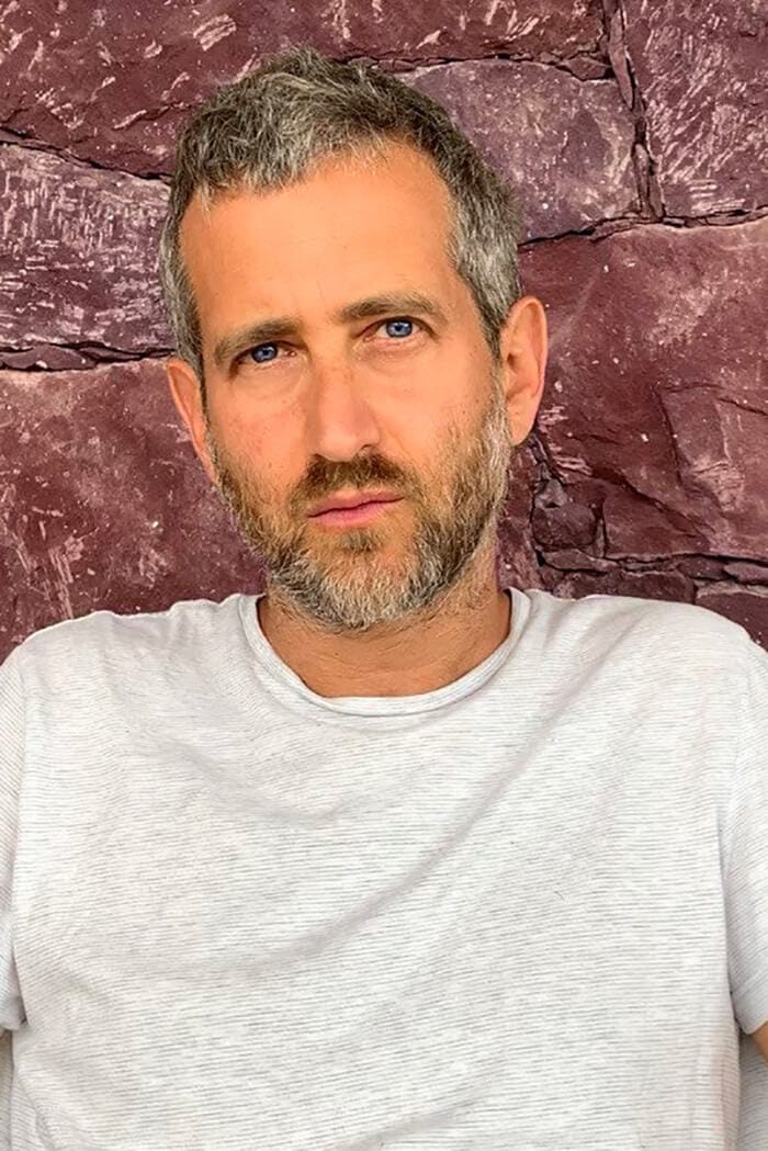 Yoshua Okón