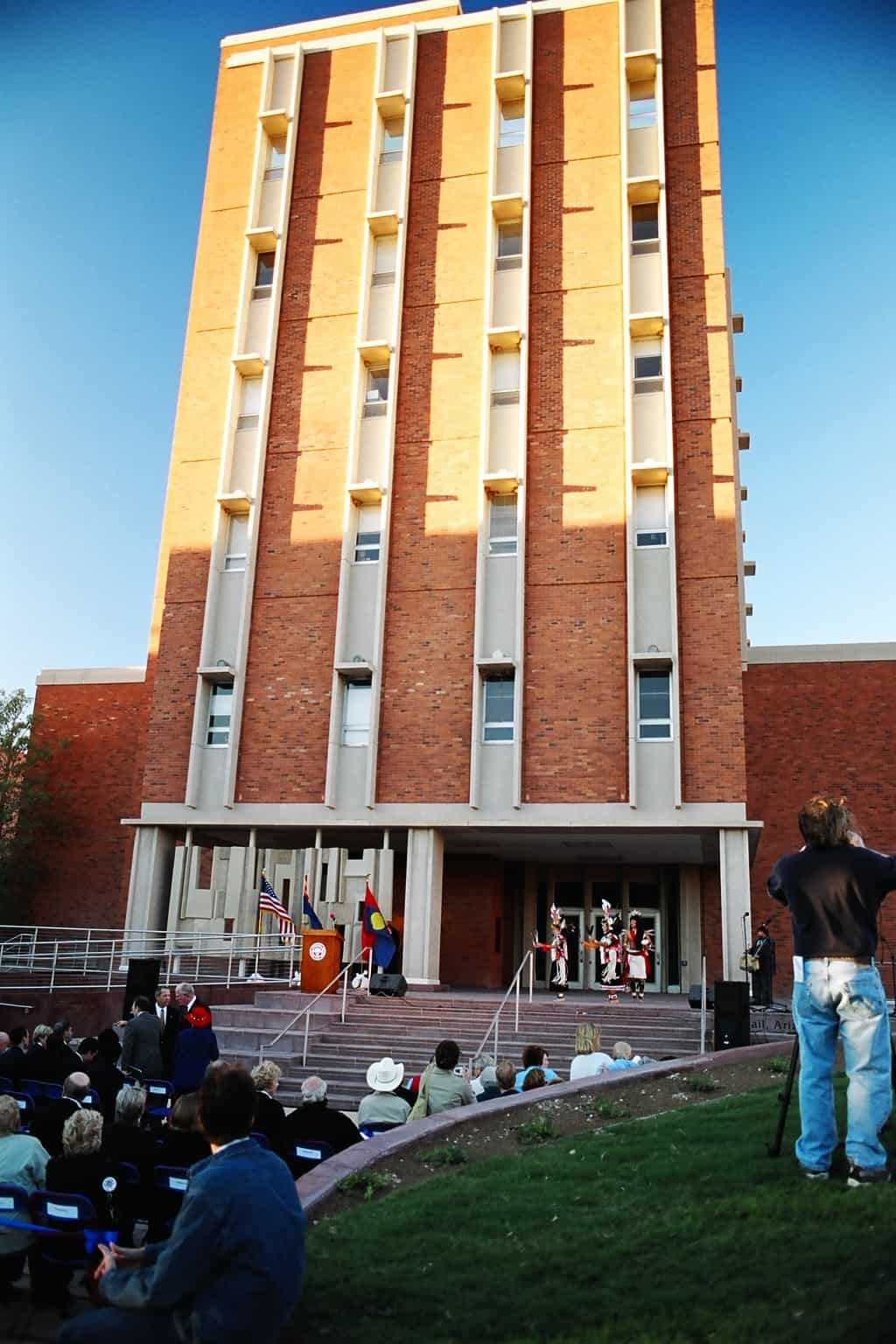 2004