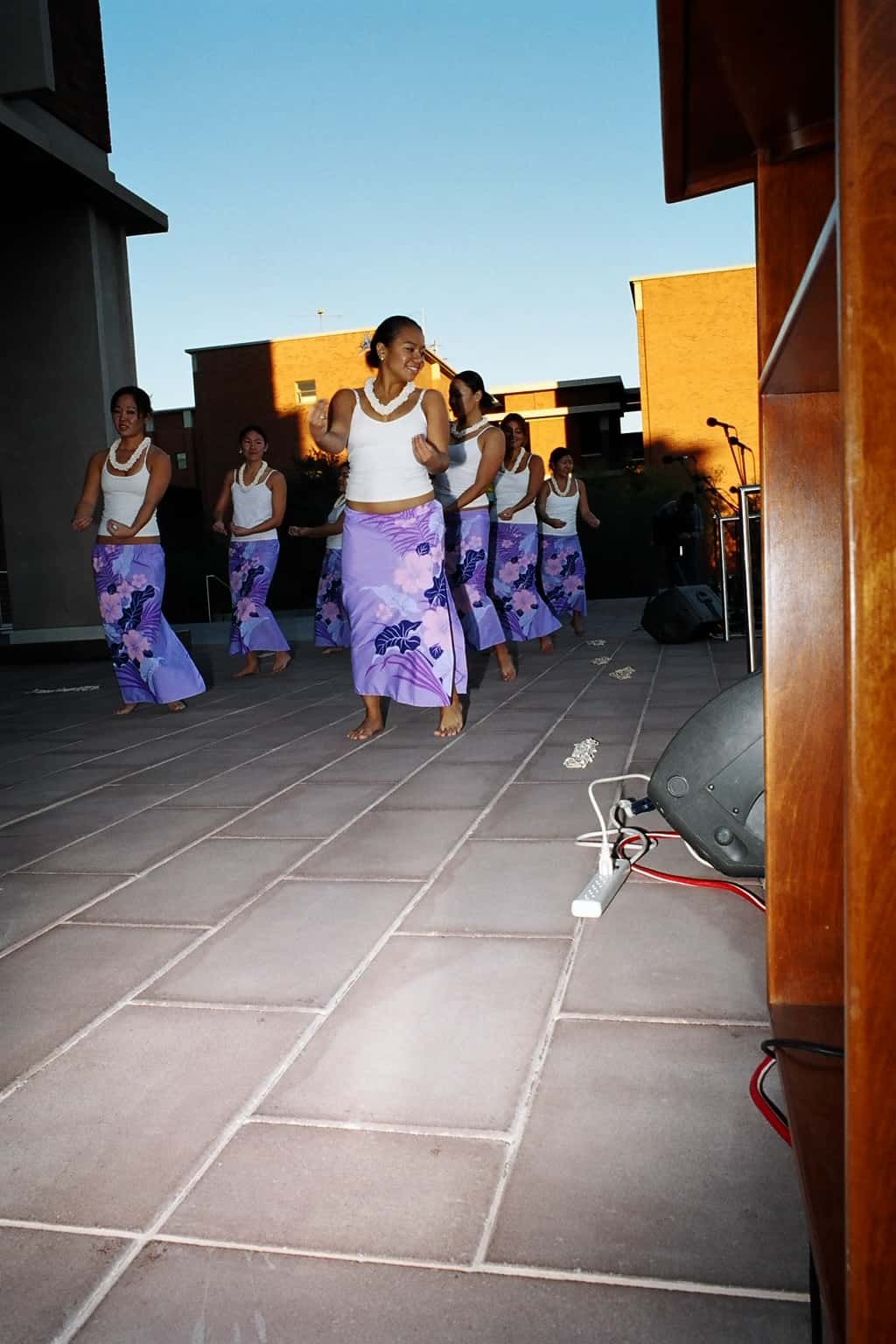 2004