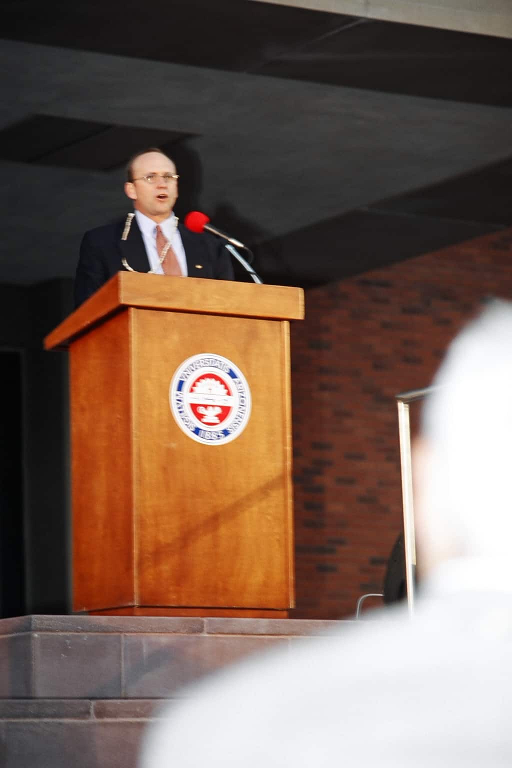 2004