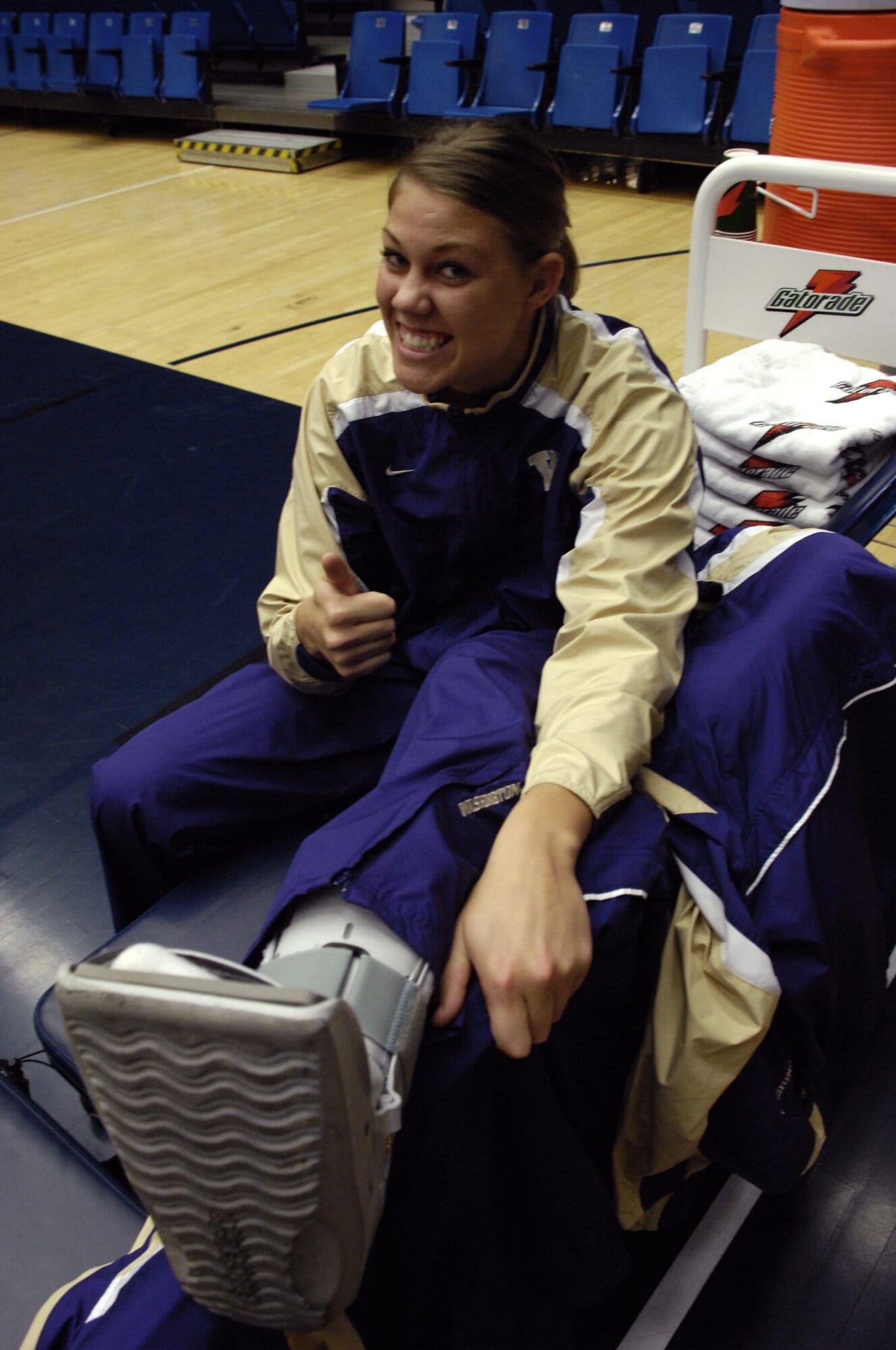 UA Volleyball vs Washington State 11-01-07