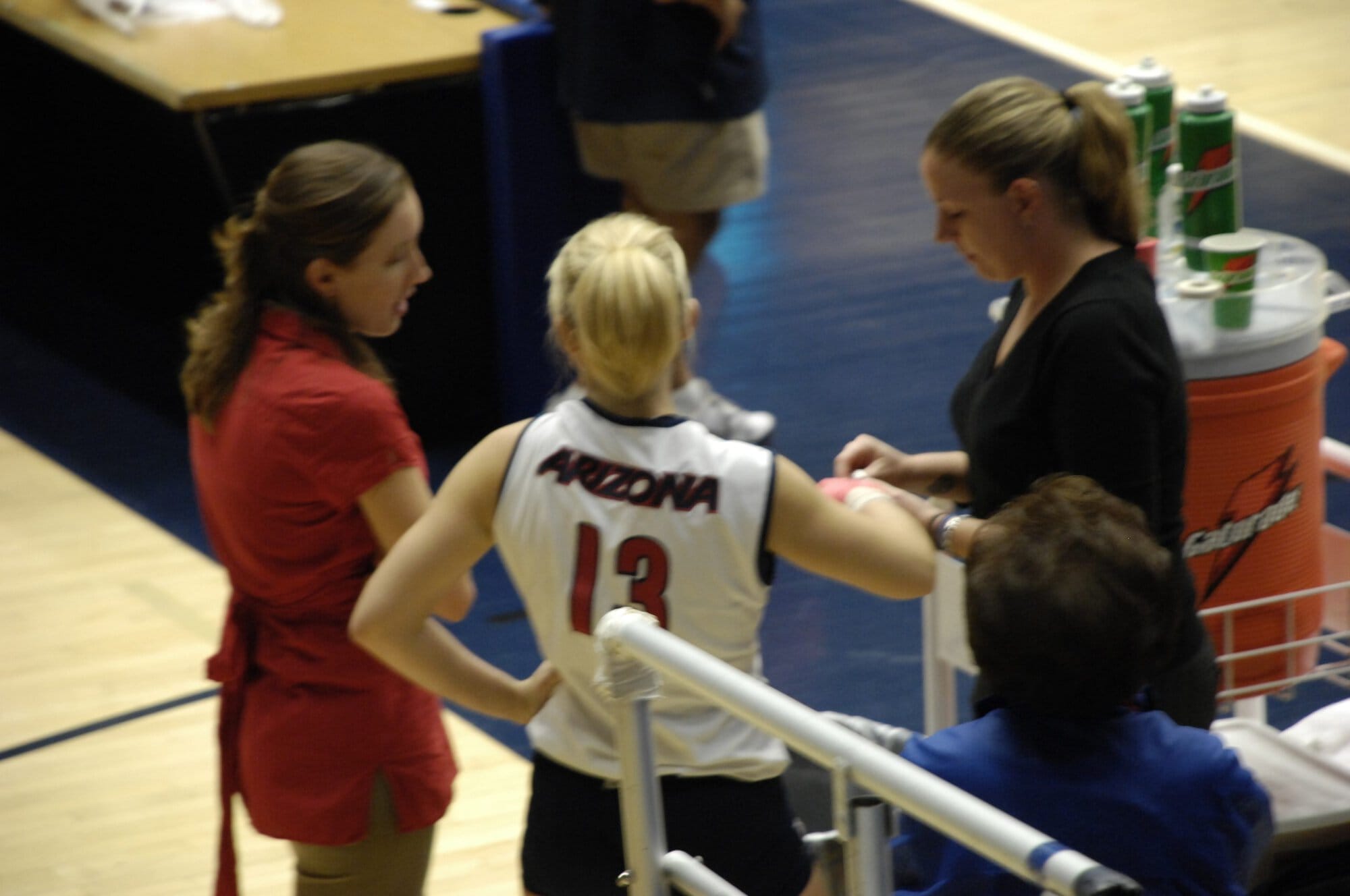 UA Volleyball vs Washington State 11-01-07