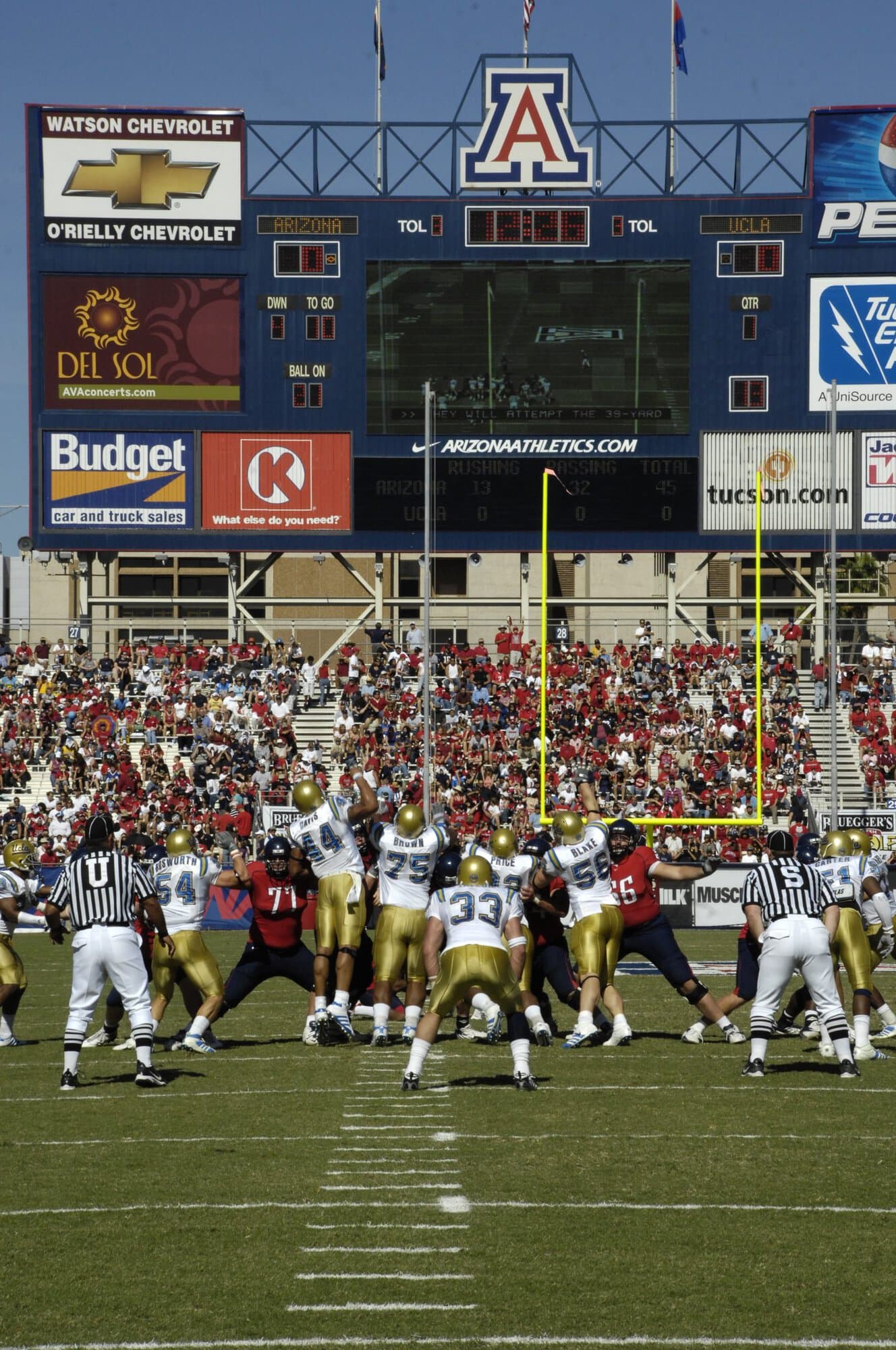 UA vs UCLA Football Game 11-03-07