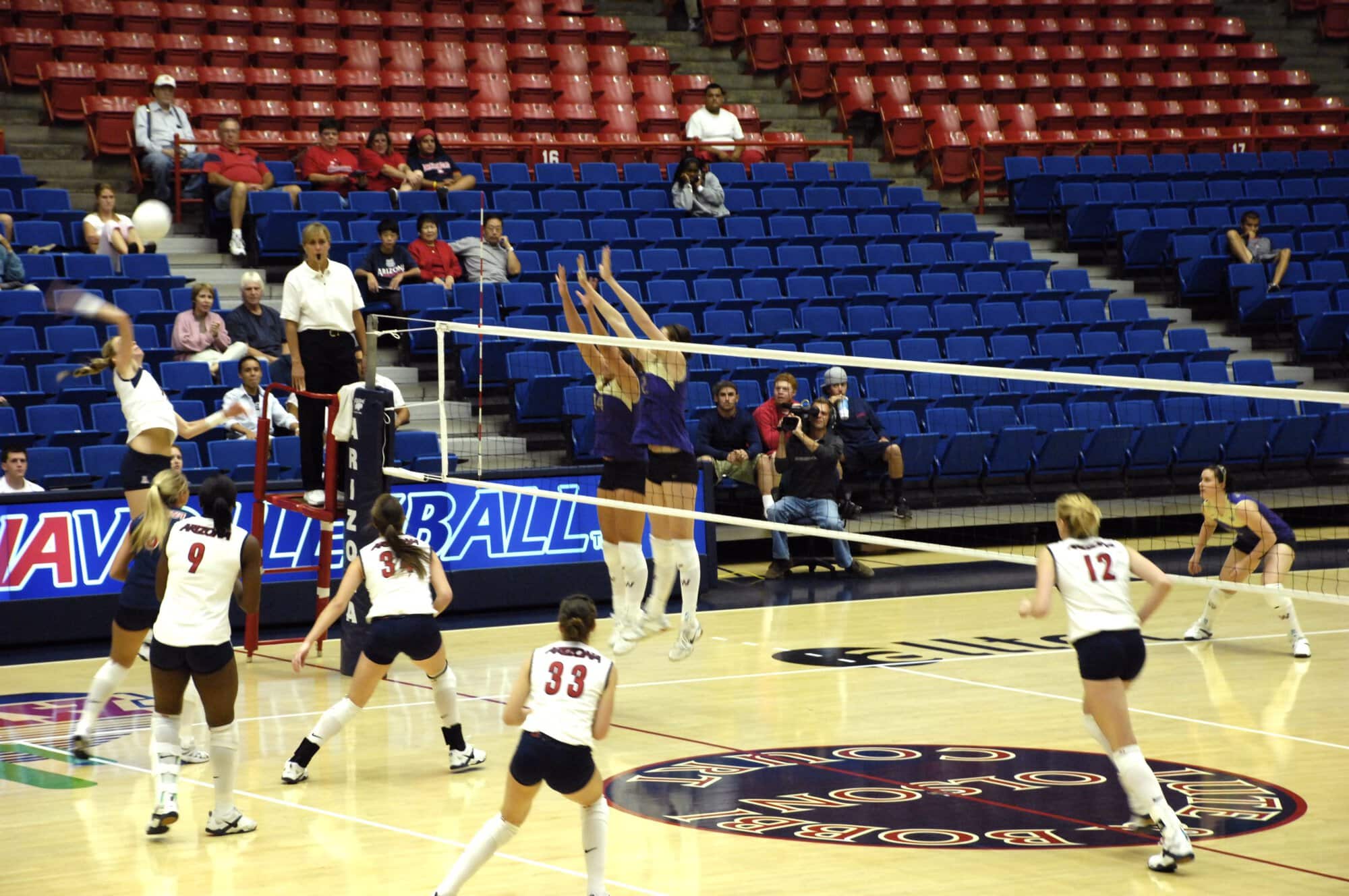 UA Volleyball vs Washington State 11-01-07