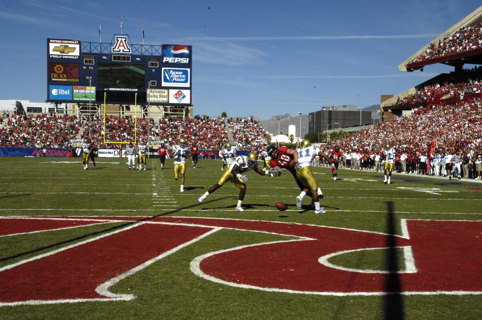 UA vs UCLA Football Game 11-03-07