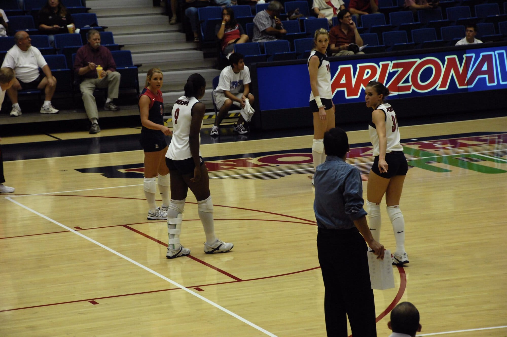 UA Volleyball vs Washington State 11-01-07