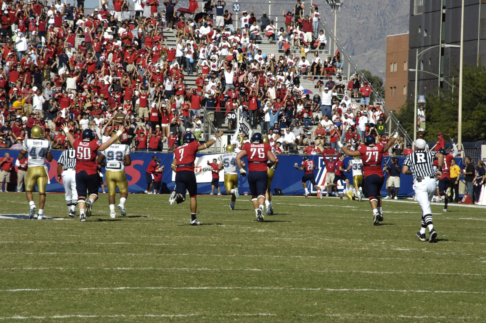 UA vs UCLA Football Game 11-03-07