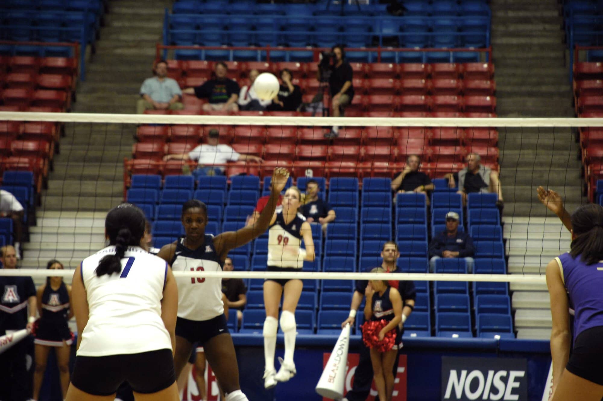 UA Volleyball vs Washington State 11-01-07