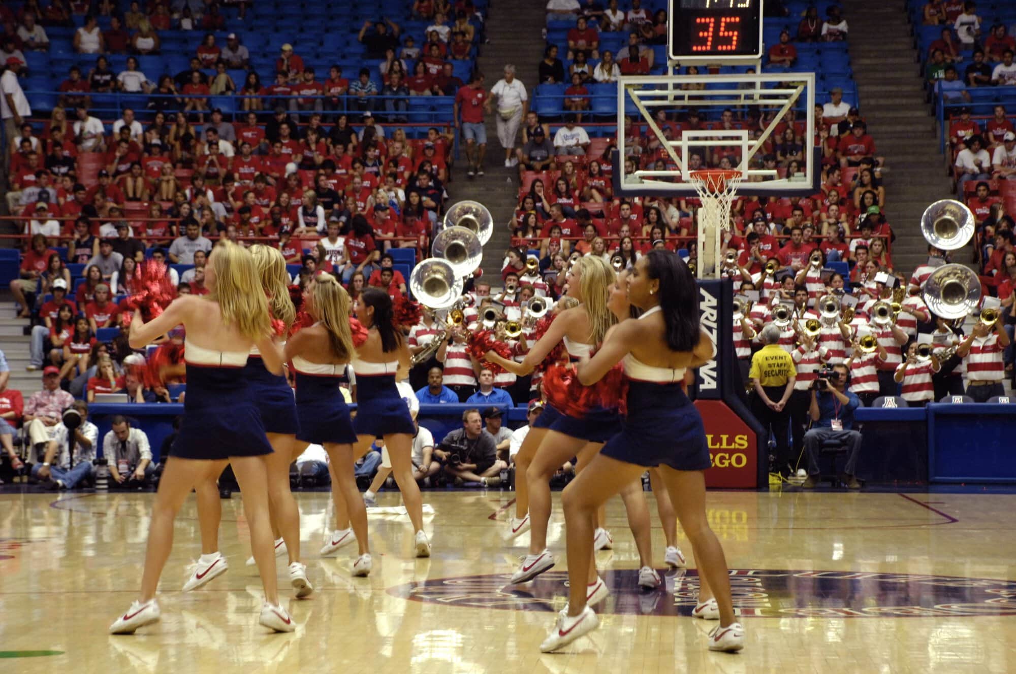 UA vs Concordia Basketball 11-04-07