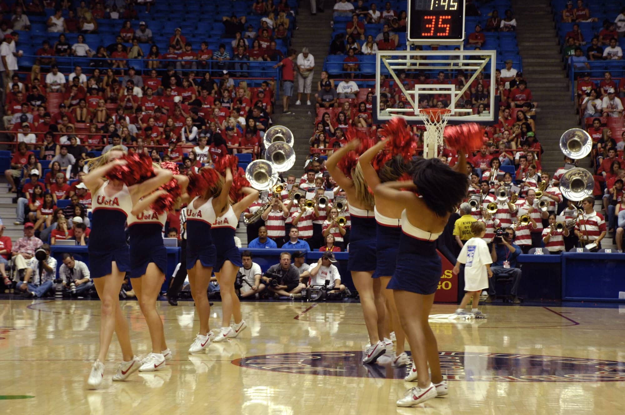 UA vs Concordia Basketball 11-04-07