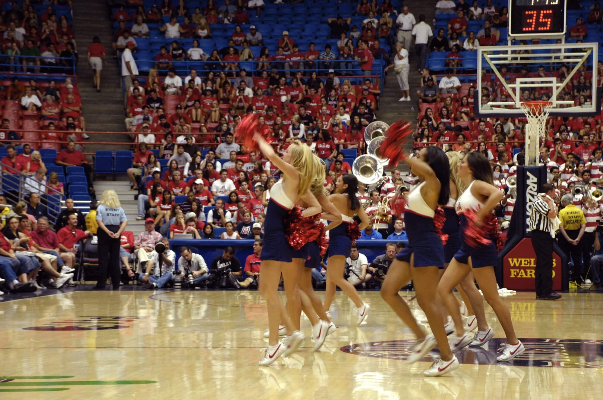 UA vs Concordia Basketball 11-04-07