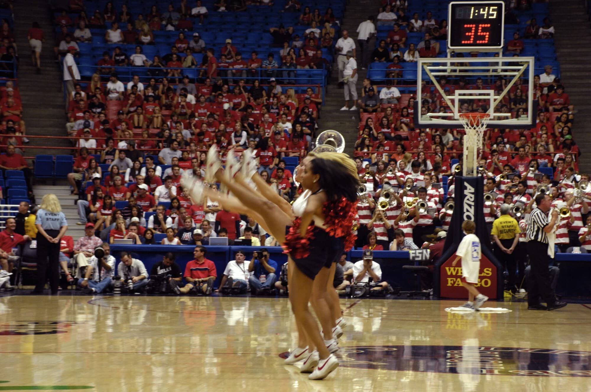 UA vs Concordia Basketball 11-04-07