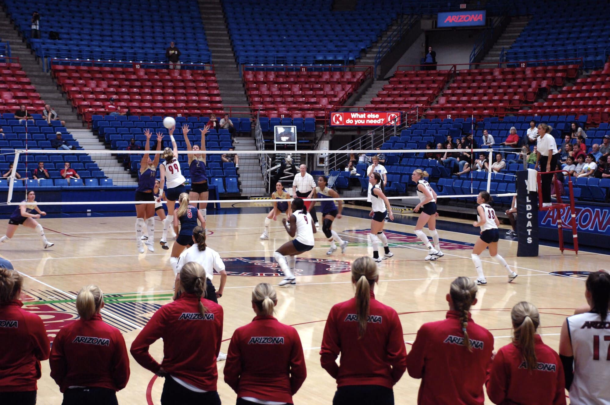 UA Volleyball vs Washington State 11-01-07