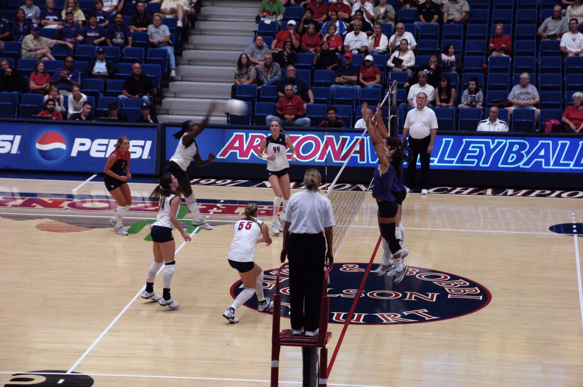 UA Volleyball vs Washington State 11-01-07
