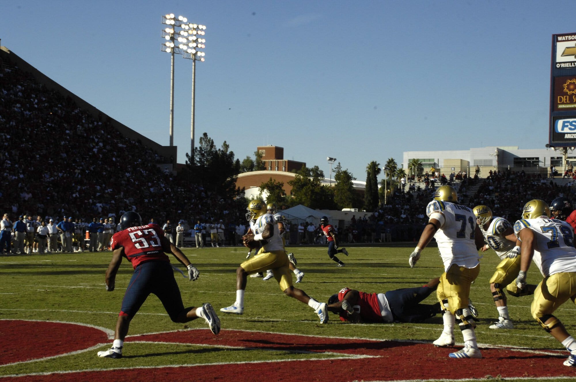 UA vs UCLA Football Game 11-03-07
