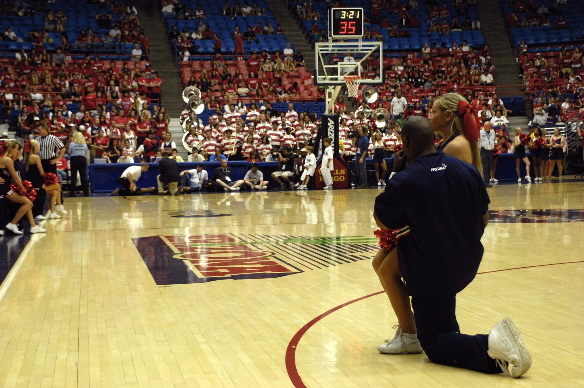 UA vs Concordia Basketball 11-04-07