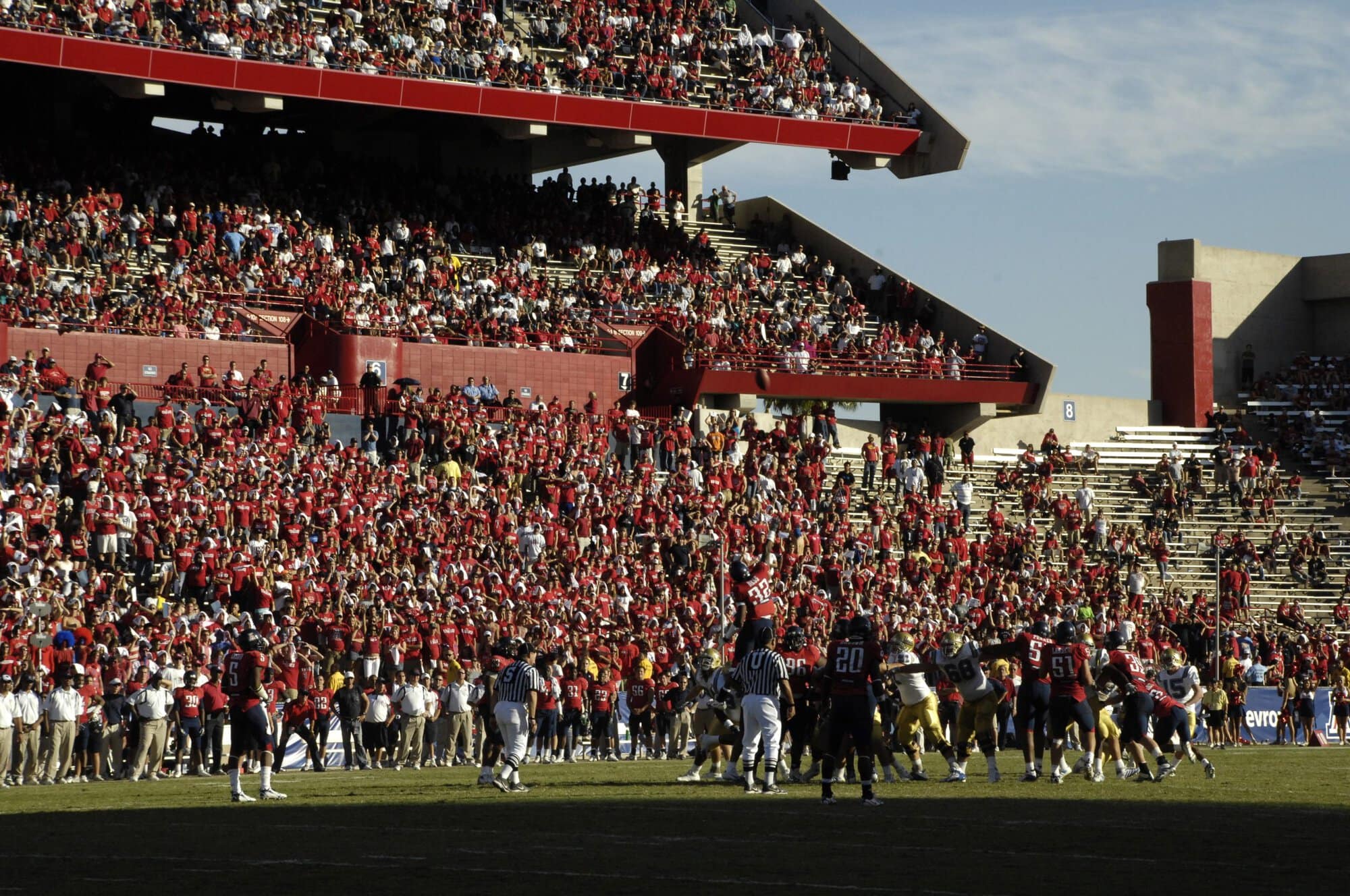 UA vs UCLA Football Game 11-03-07