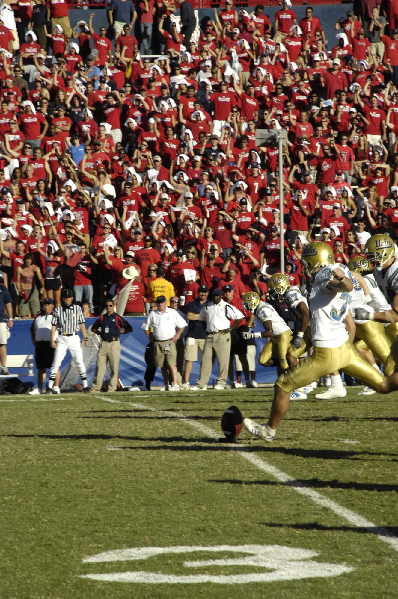 UA vs UCLA Football Game 11-03-07