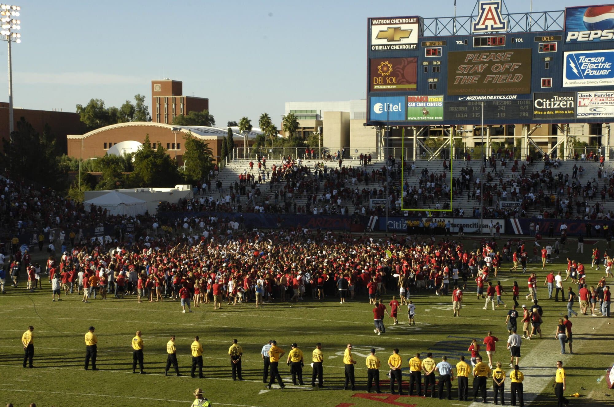 UA vs UCLA Football Game 11-03-07