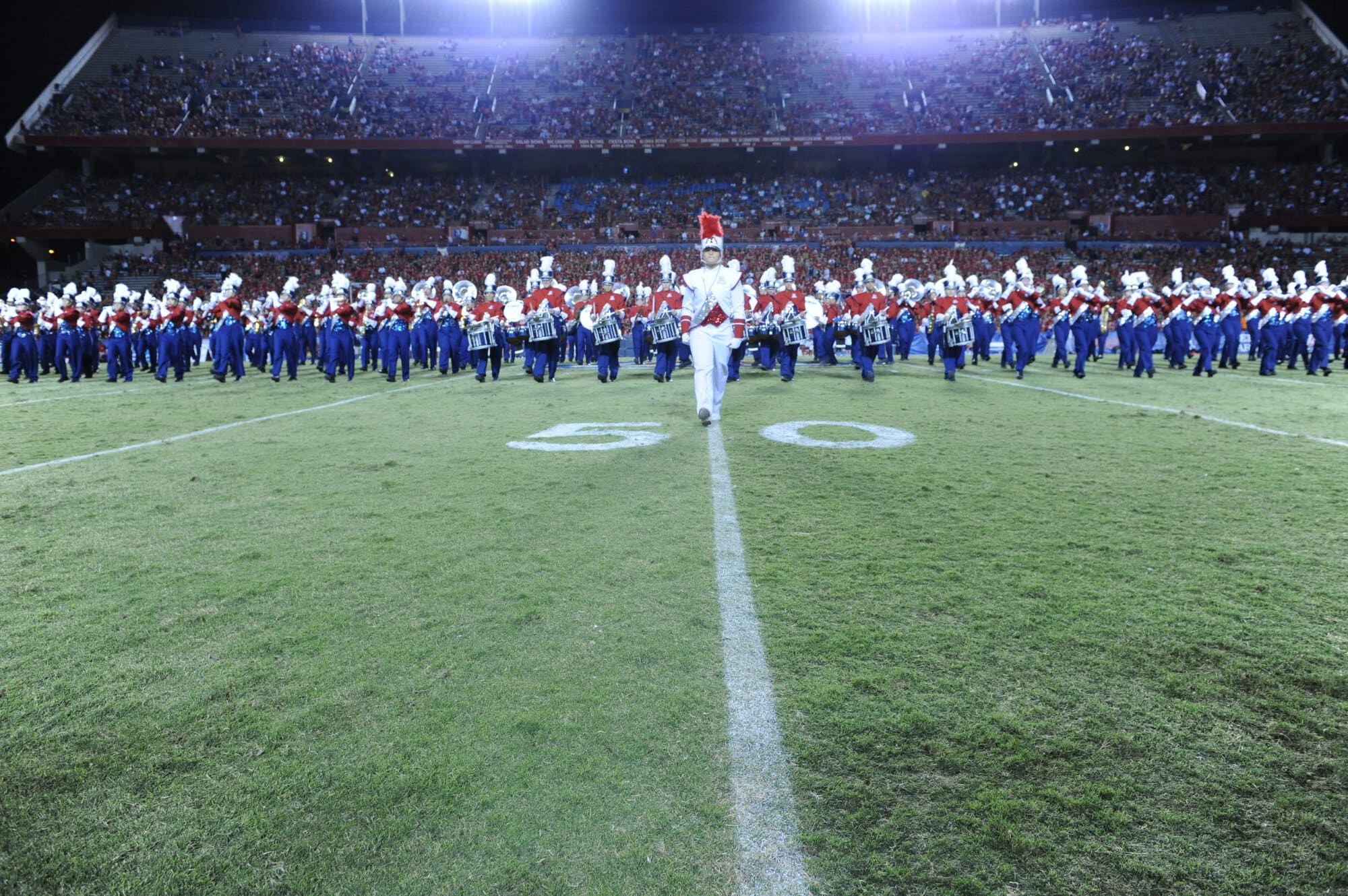 UA vs Cal – Halfime Show