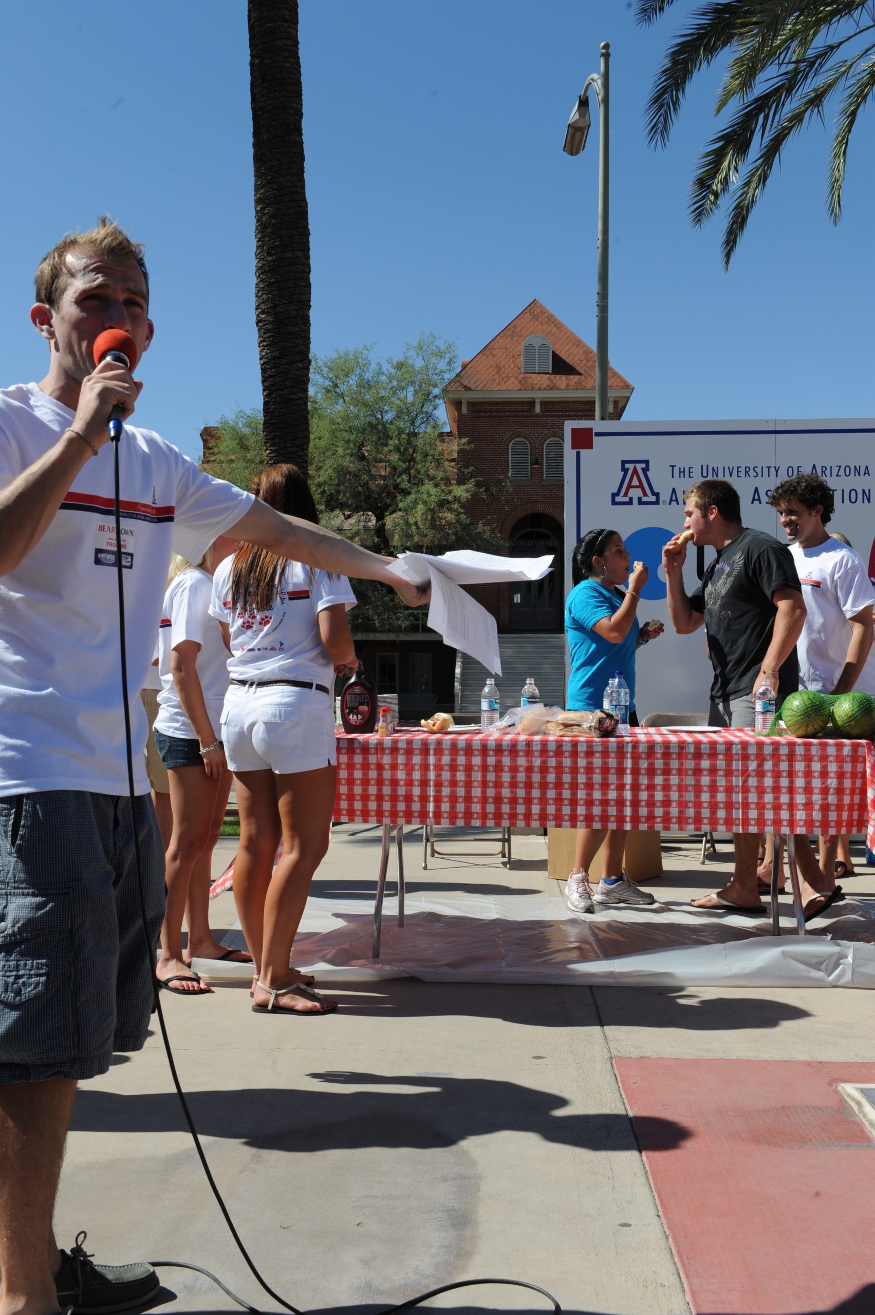 Homecoming 2008 Eating Contest