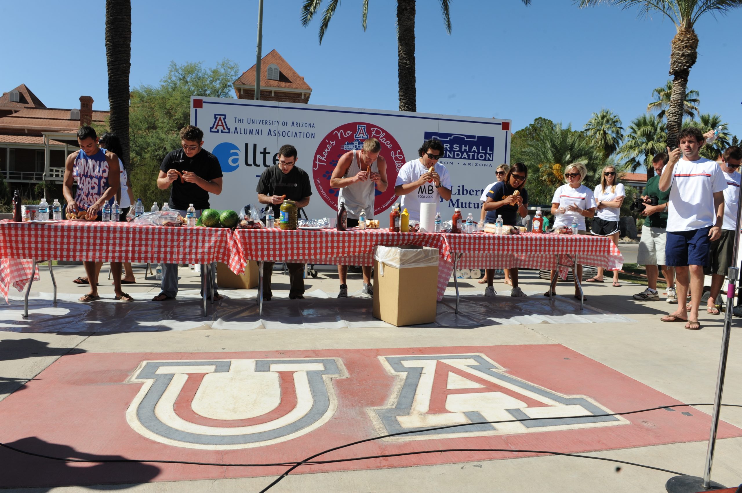 Homecoming 2008 Eating Contest