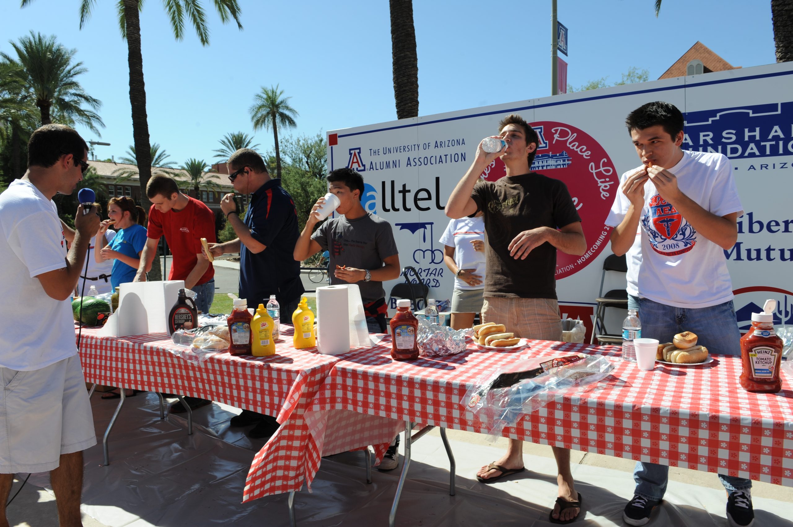 Homecoming 2008 Eating Contest