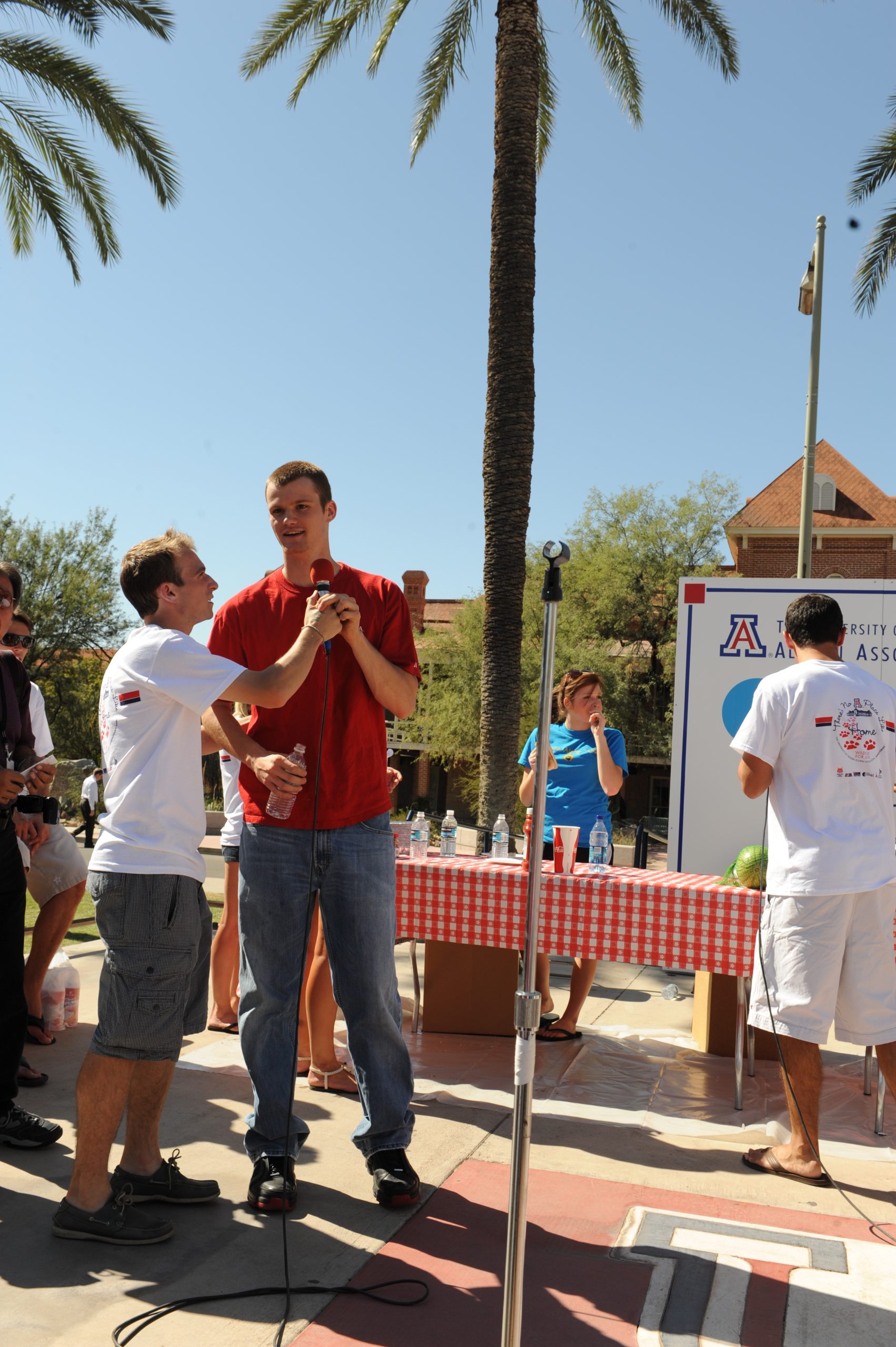 Homecoming 2008 Eating Contest