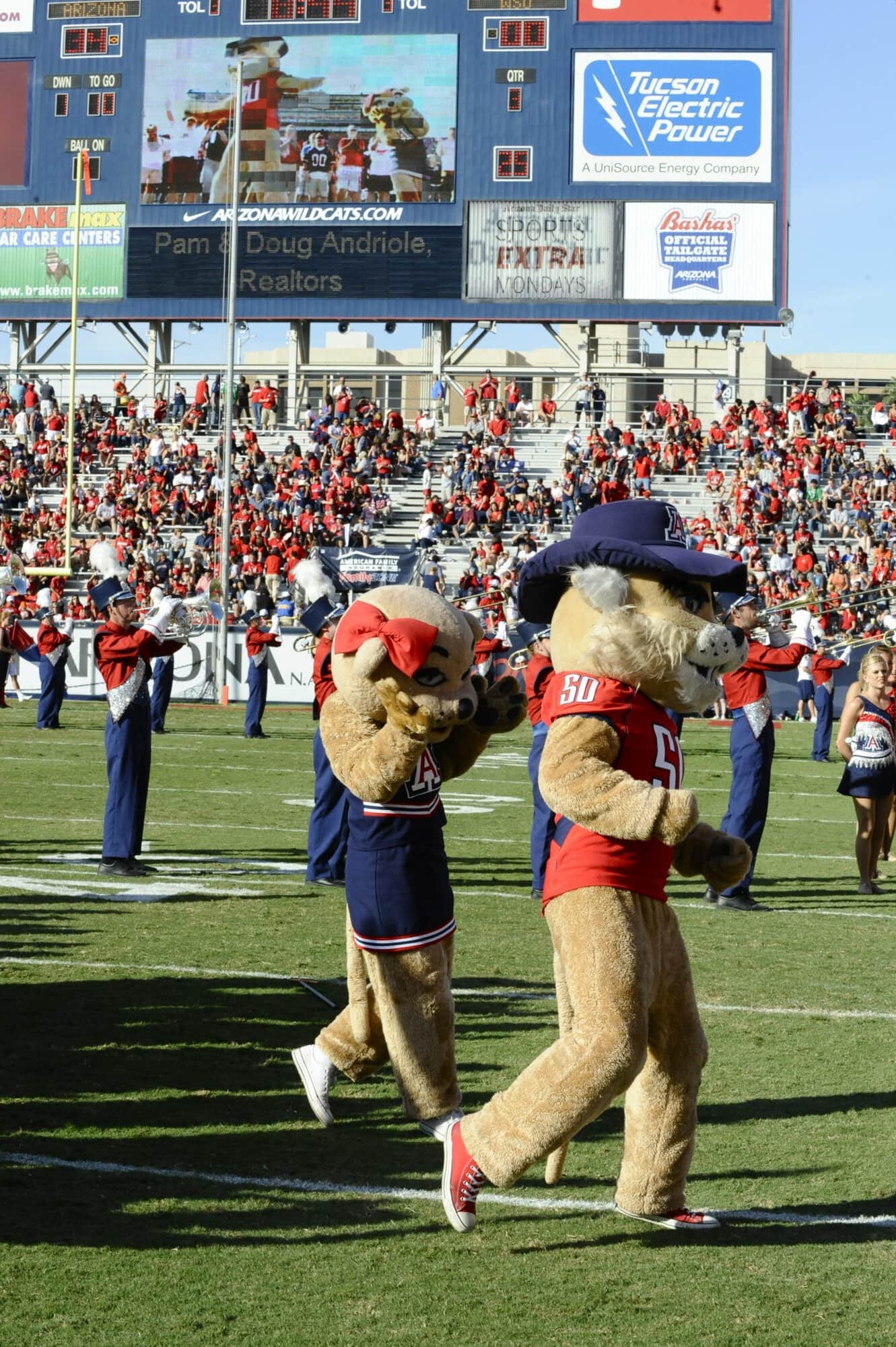 WSU UA Half-Time