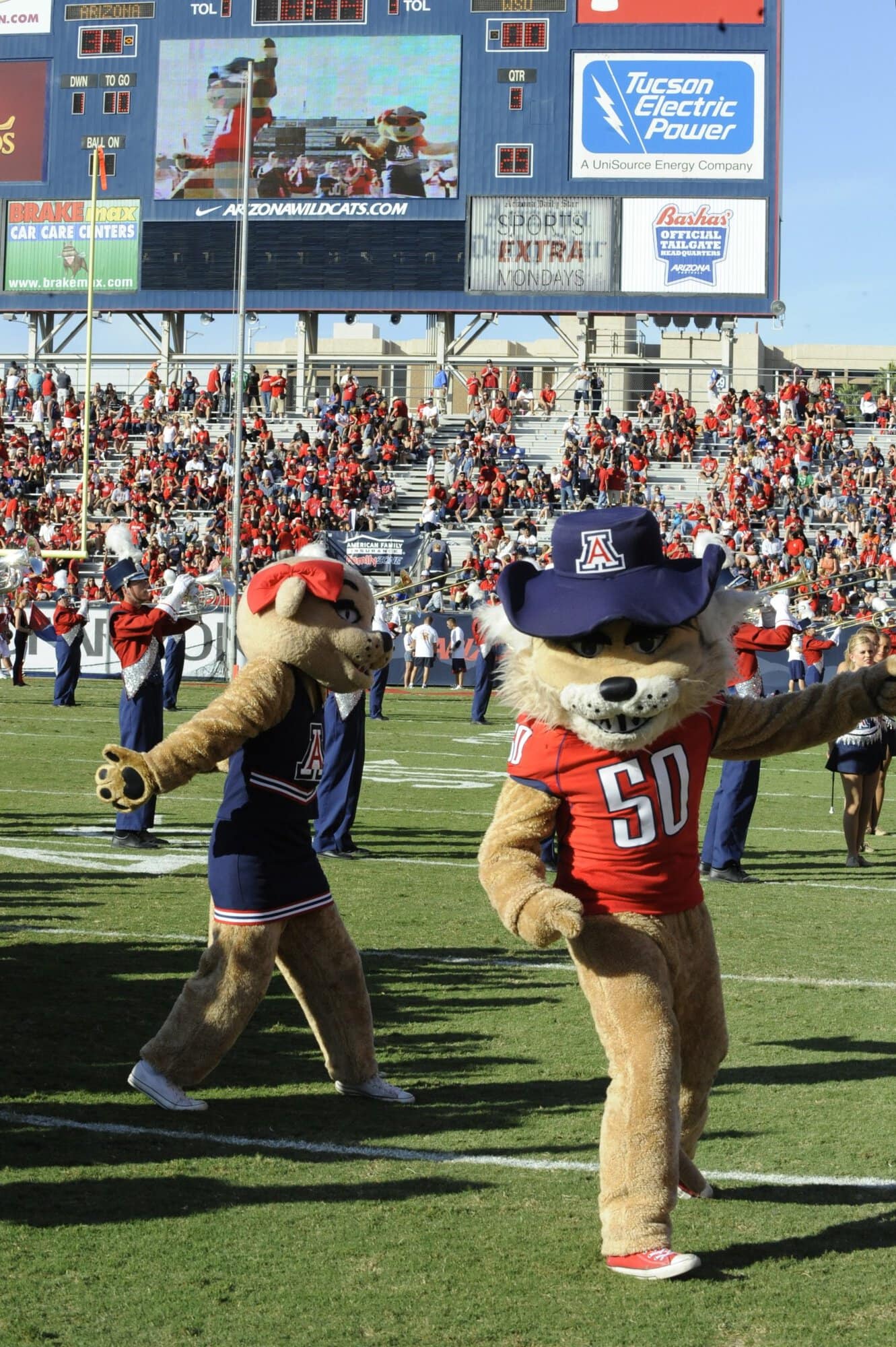 WSU UA Half-Time