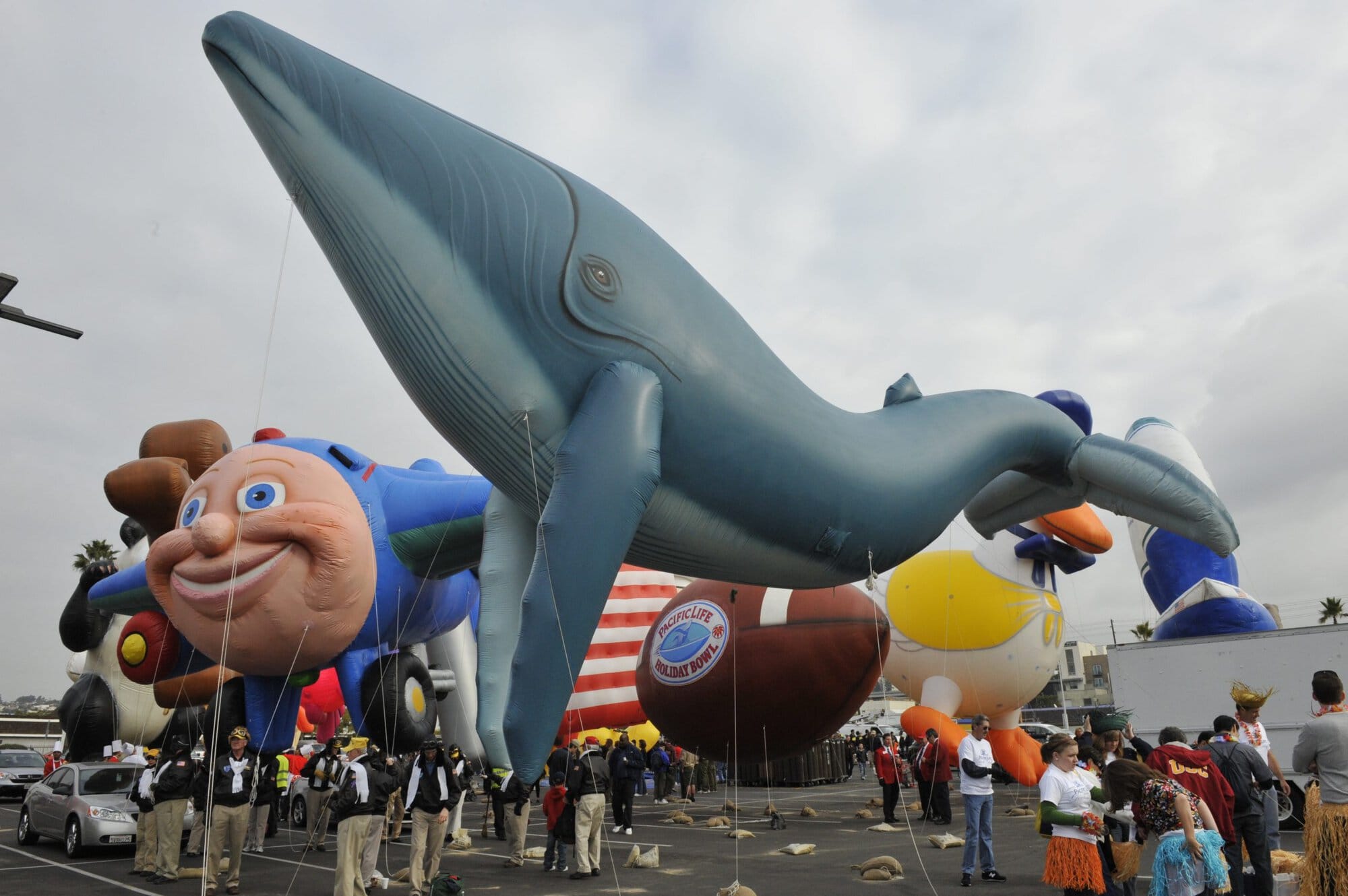 Holiday Bowl Parade