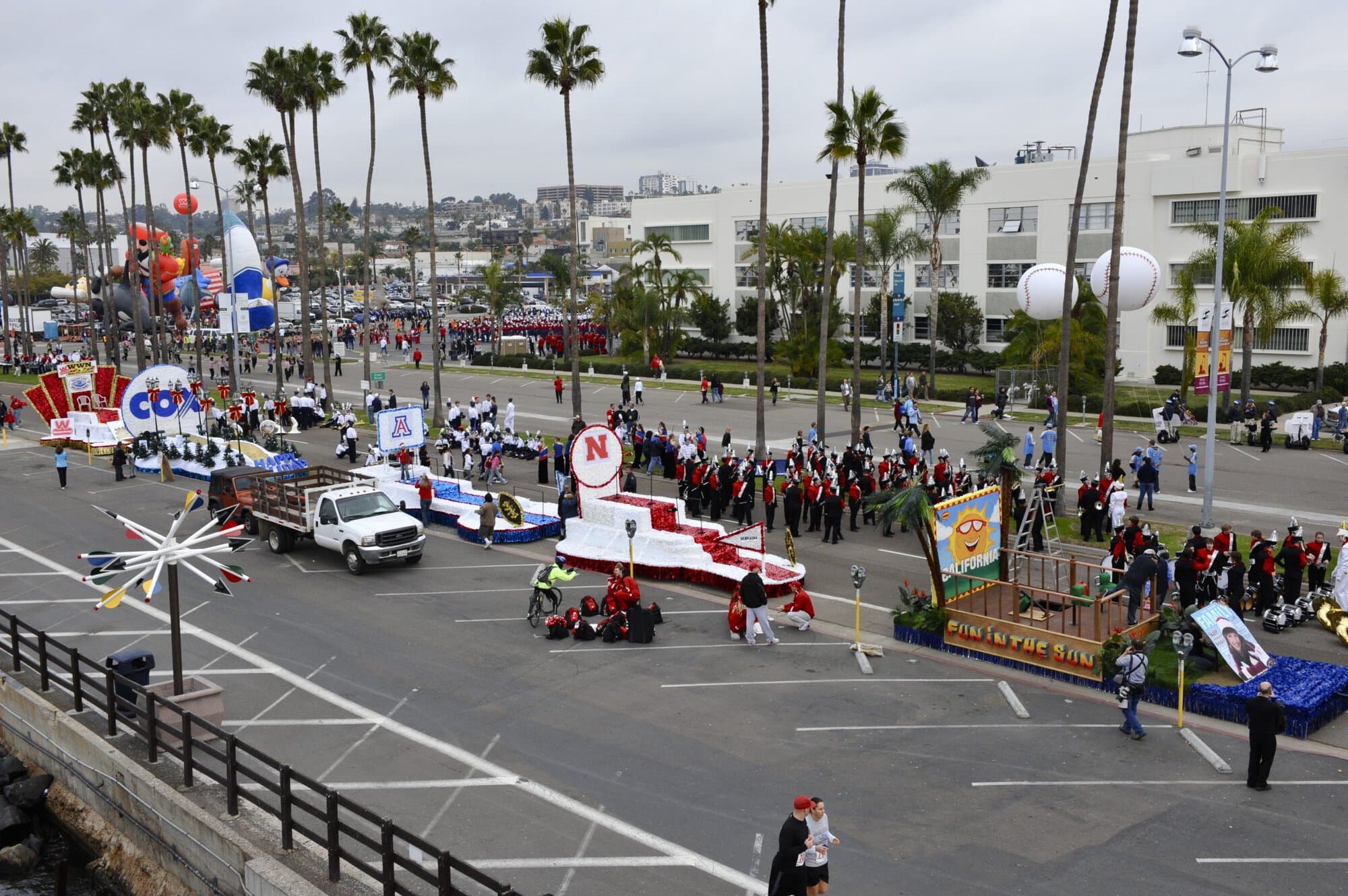 Holiday Bowl Parade