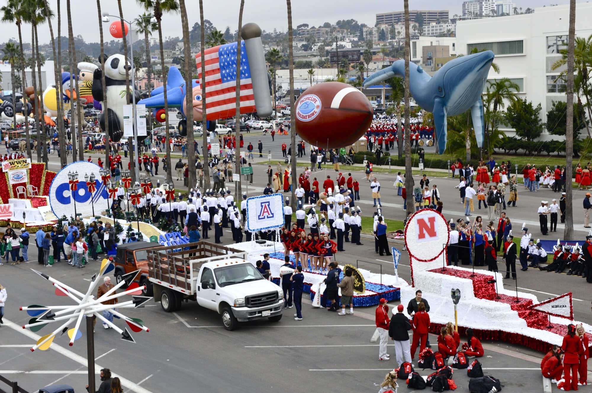 Holiday Bowl Parade