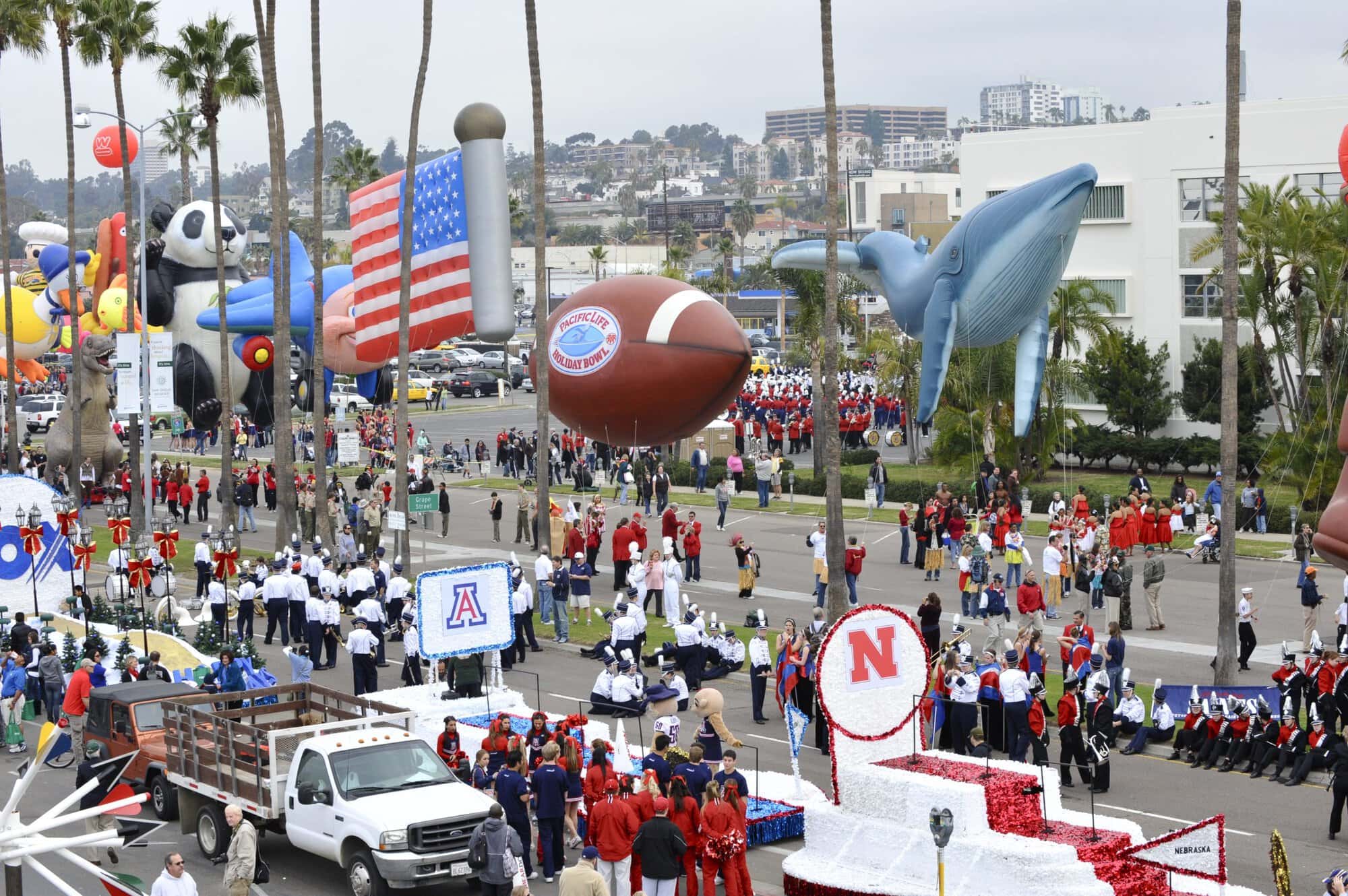 Holiday Bowl Parade