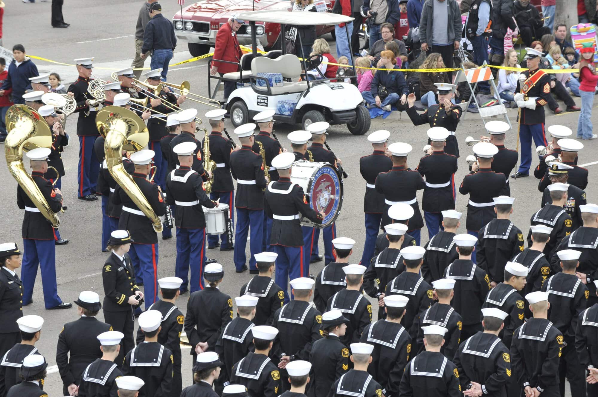 Holiday Bowl Parade