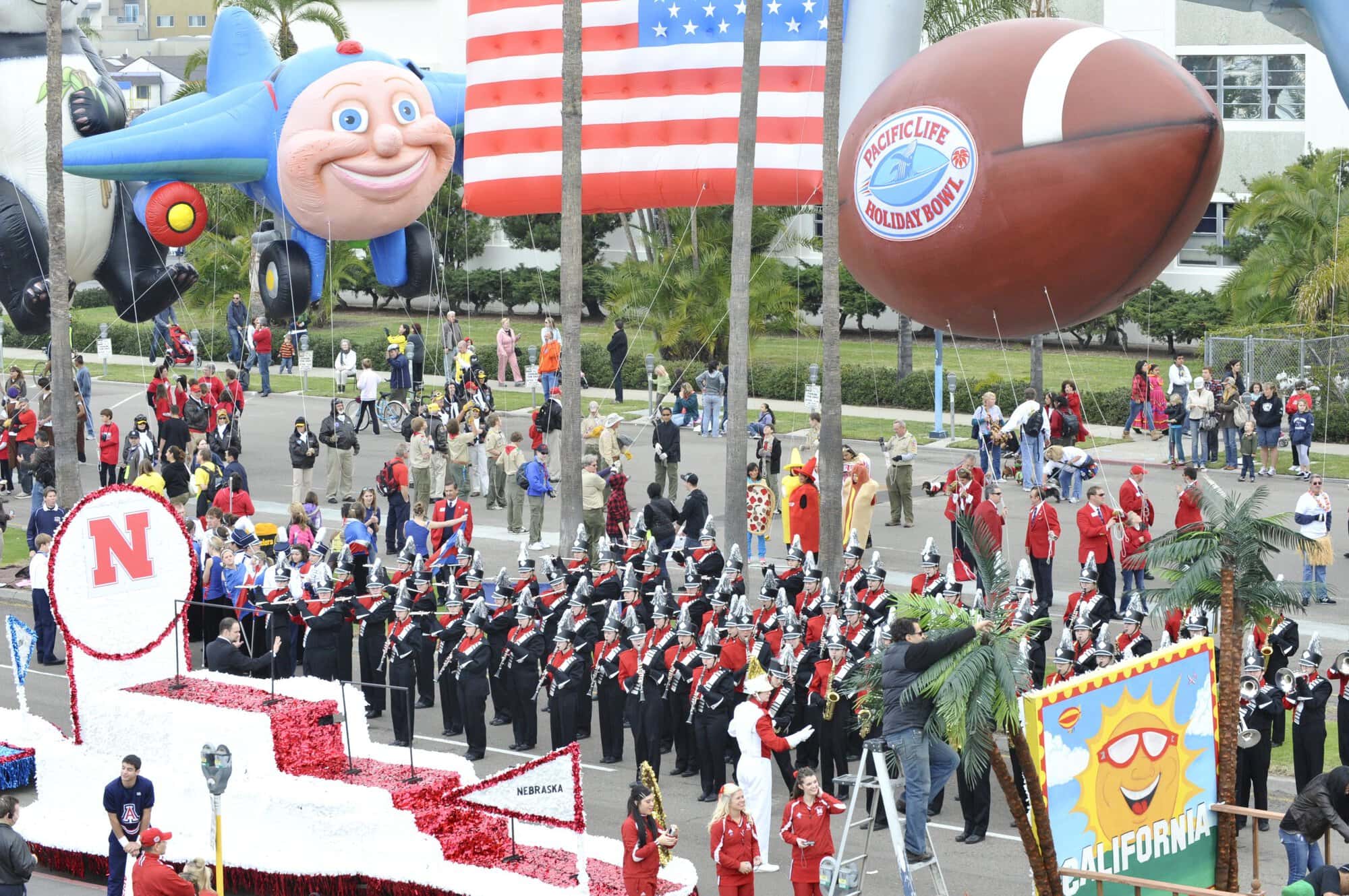 Holiday Bowl Parade