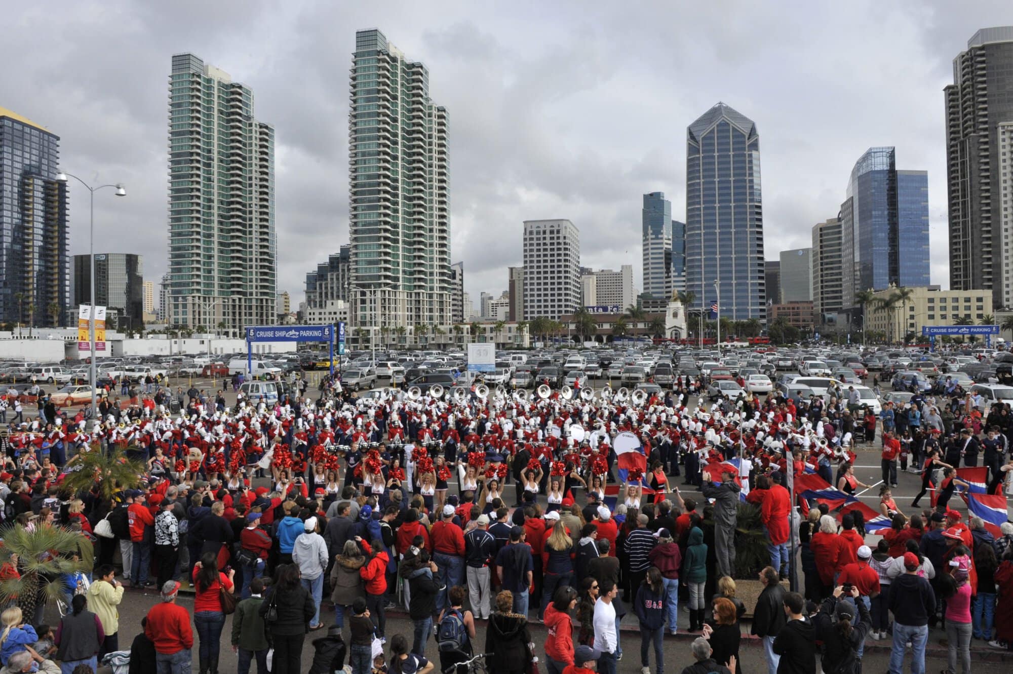 Holiday Bowl Parade