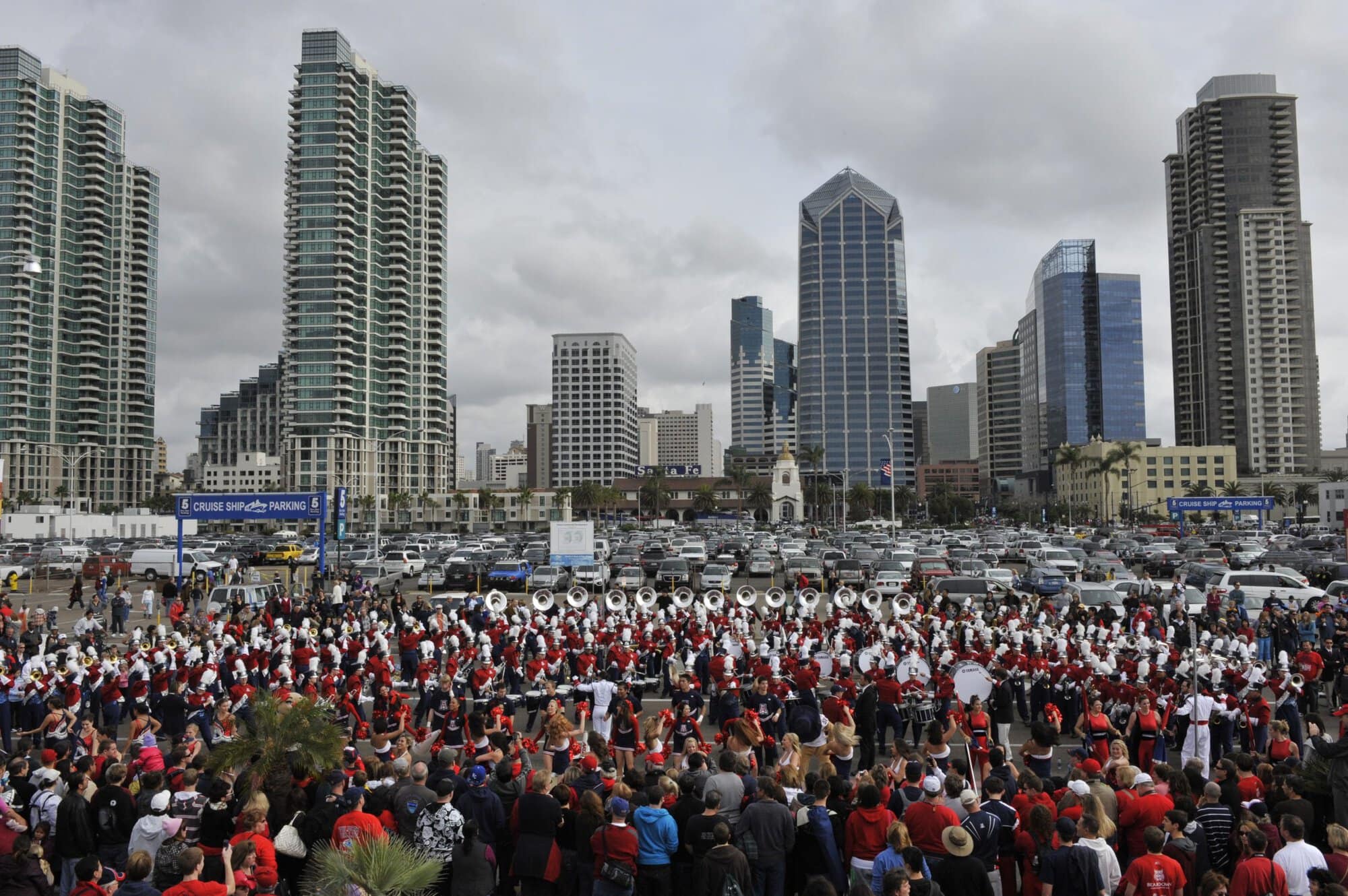 Holiday Bowl Parade
