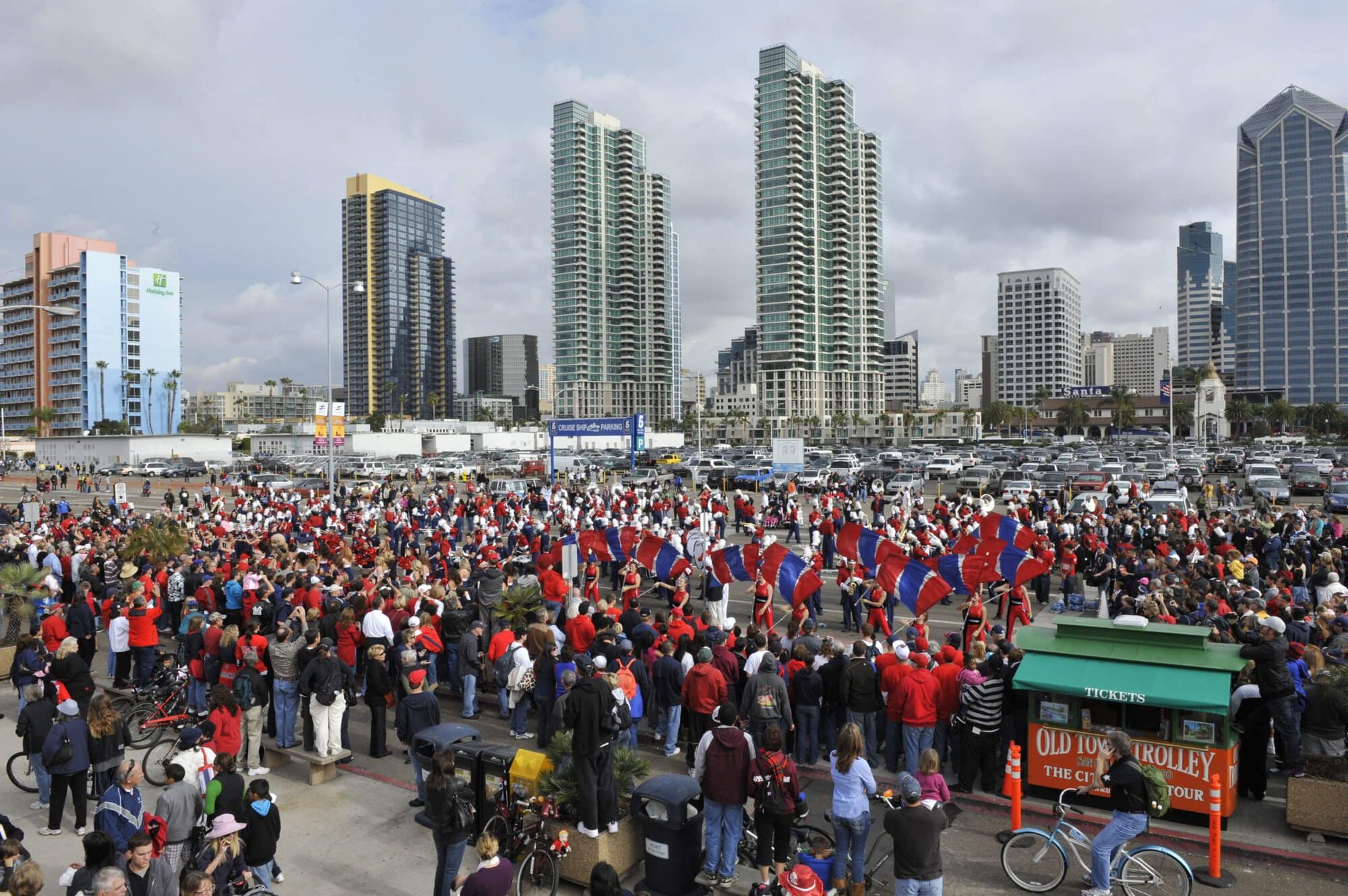 Holiday Bowl Parade