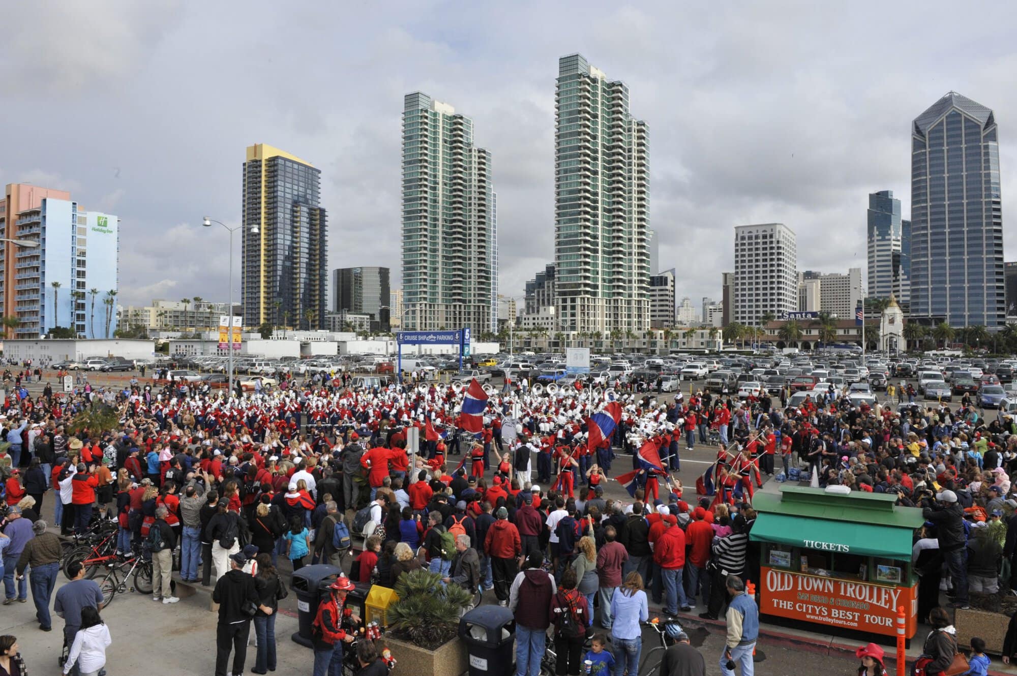 Holiday Bowl Parade