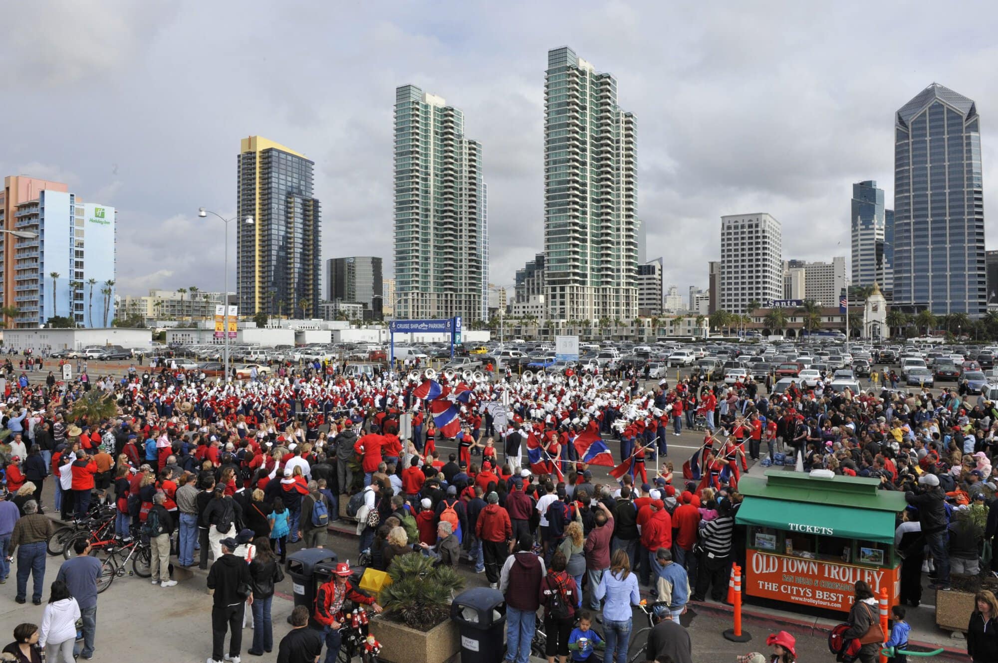Holiday Bowl Parade