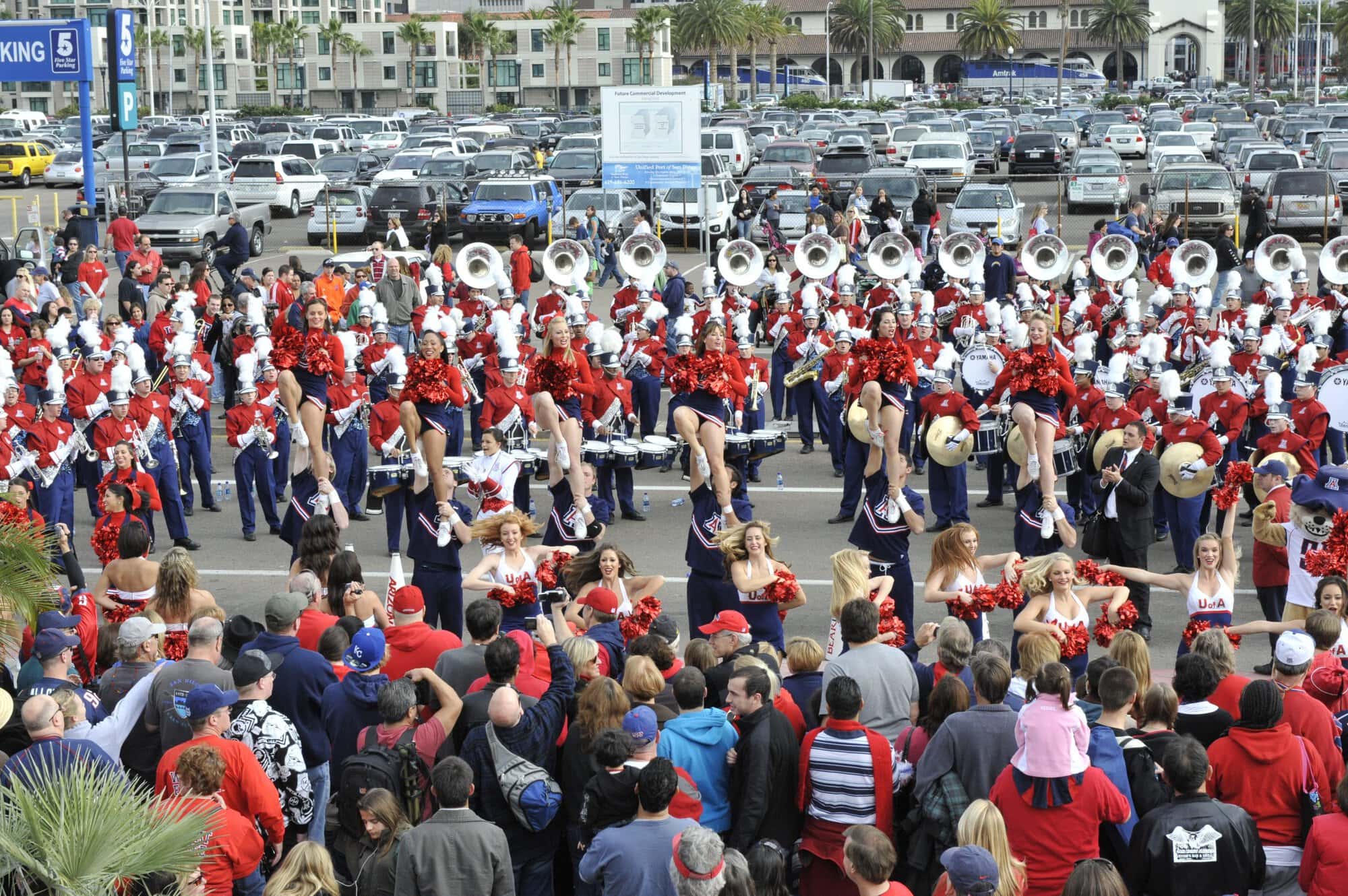 Holiday Bowl Parade