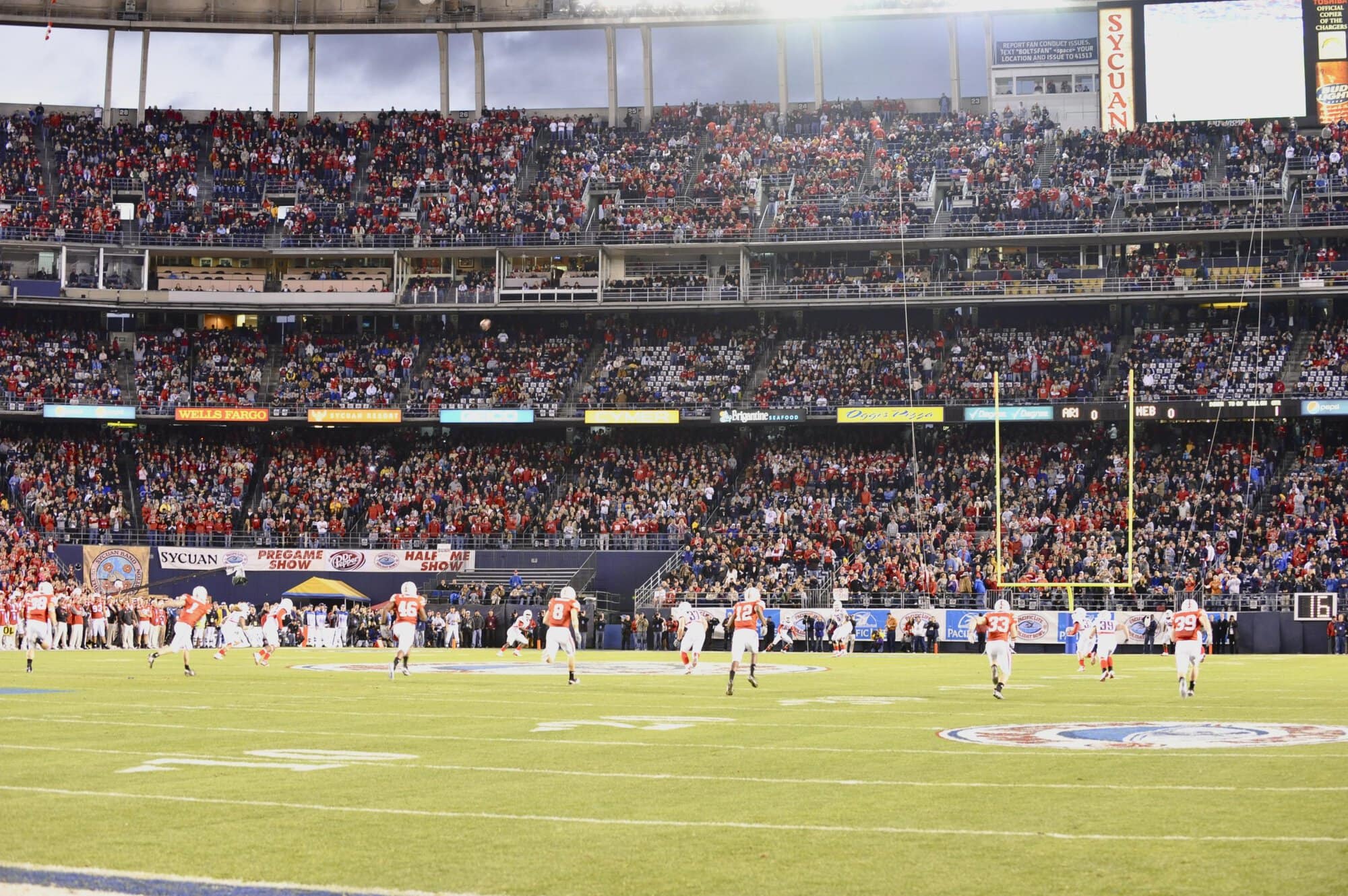 Holiday Bowl 1st Half