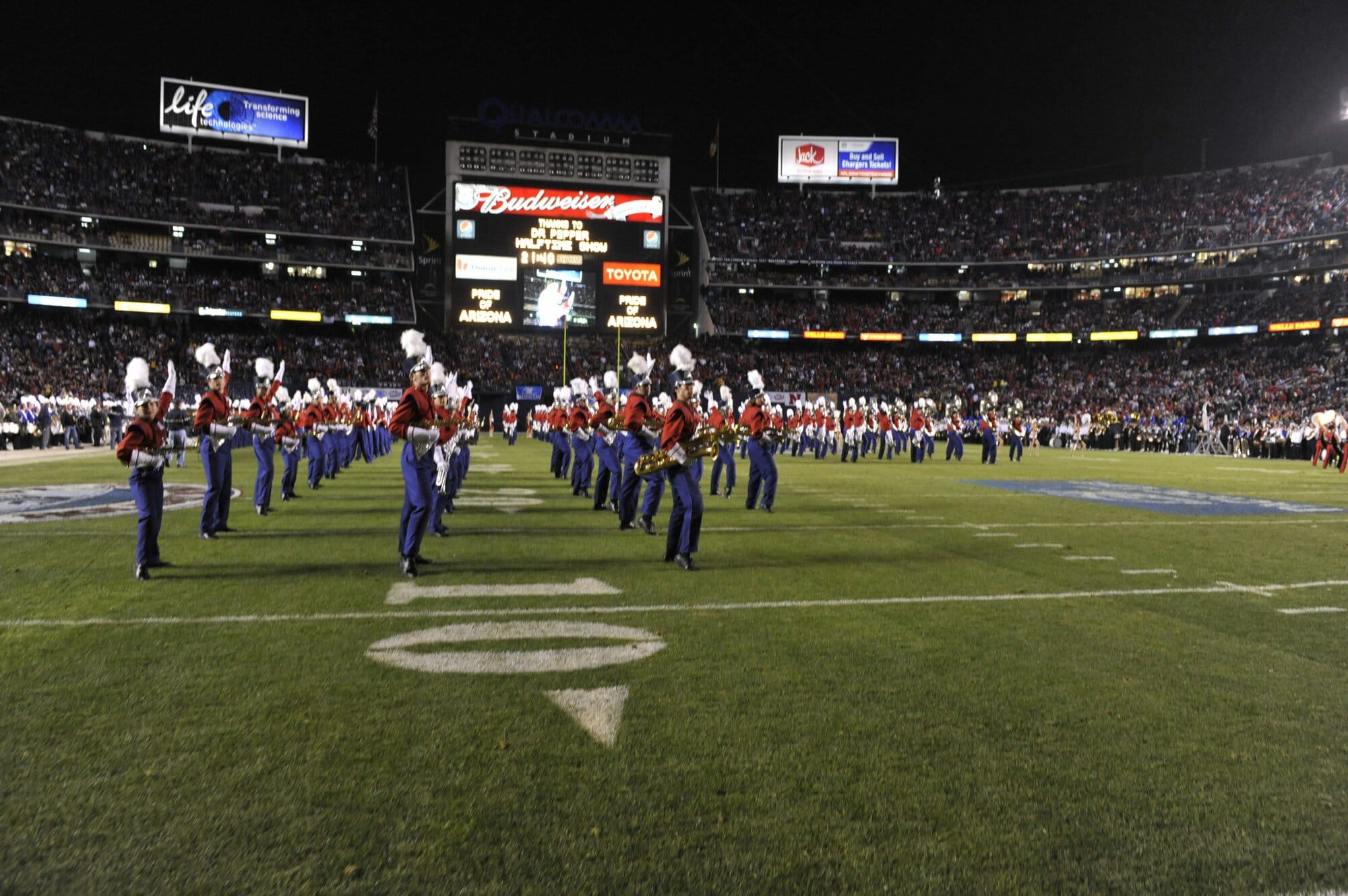 Holiday Bowl Halftime