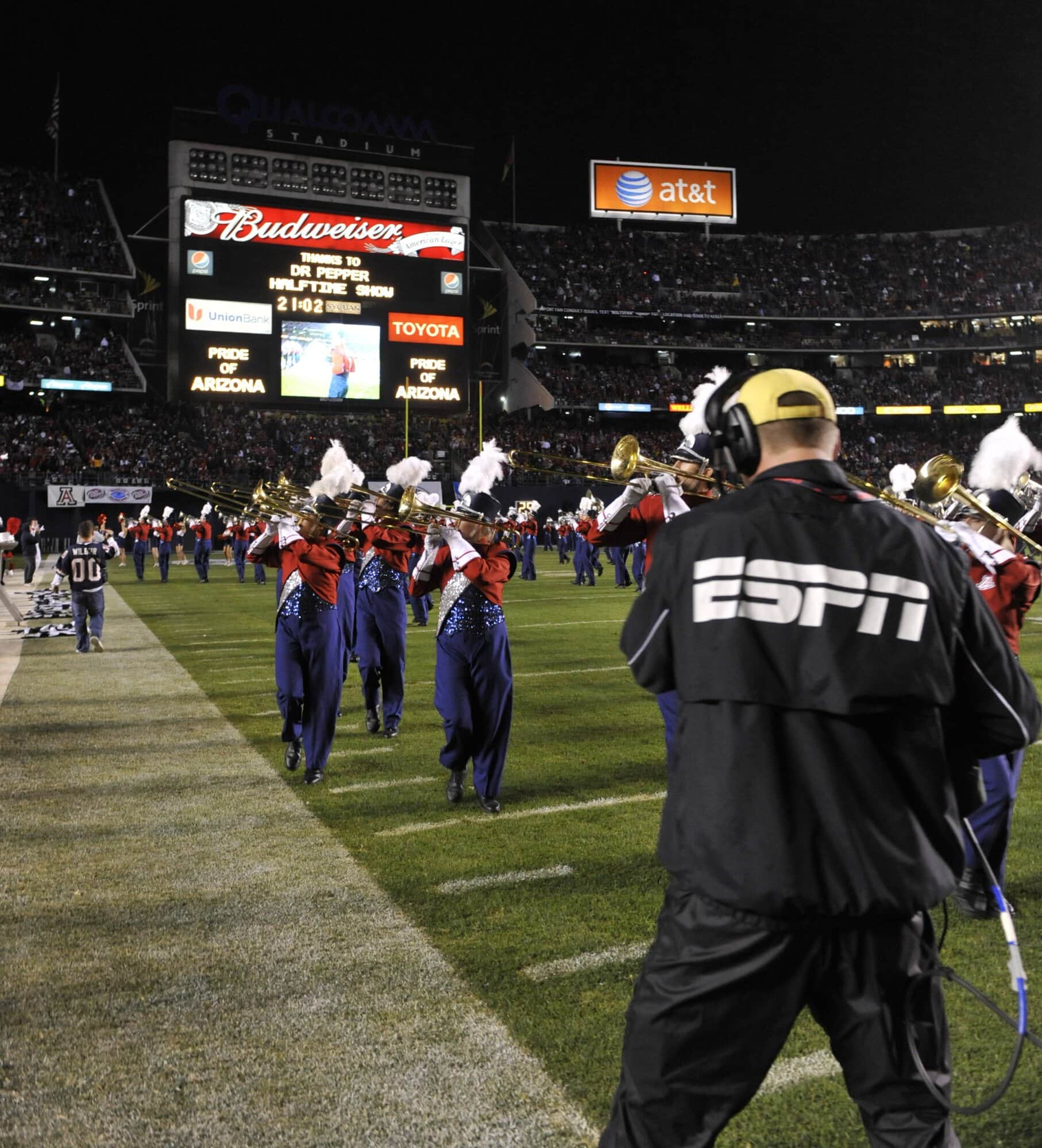 Holiday Bowl Halftime