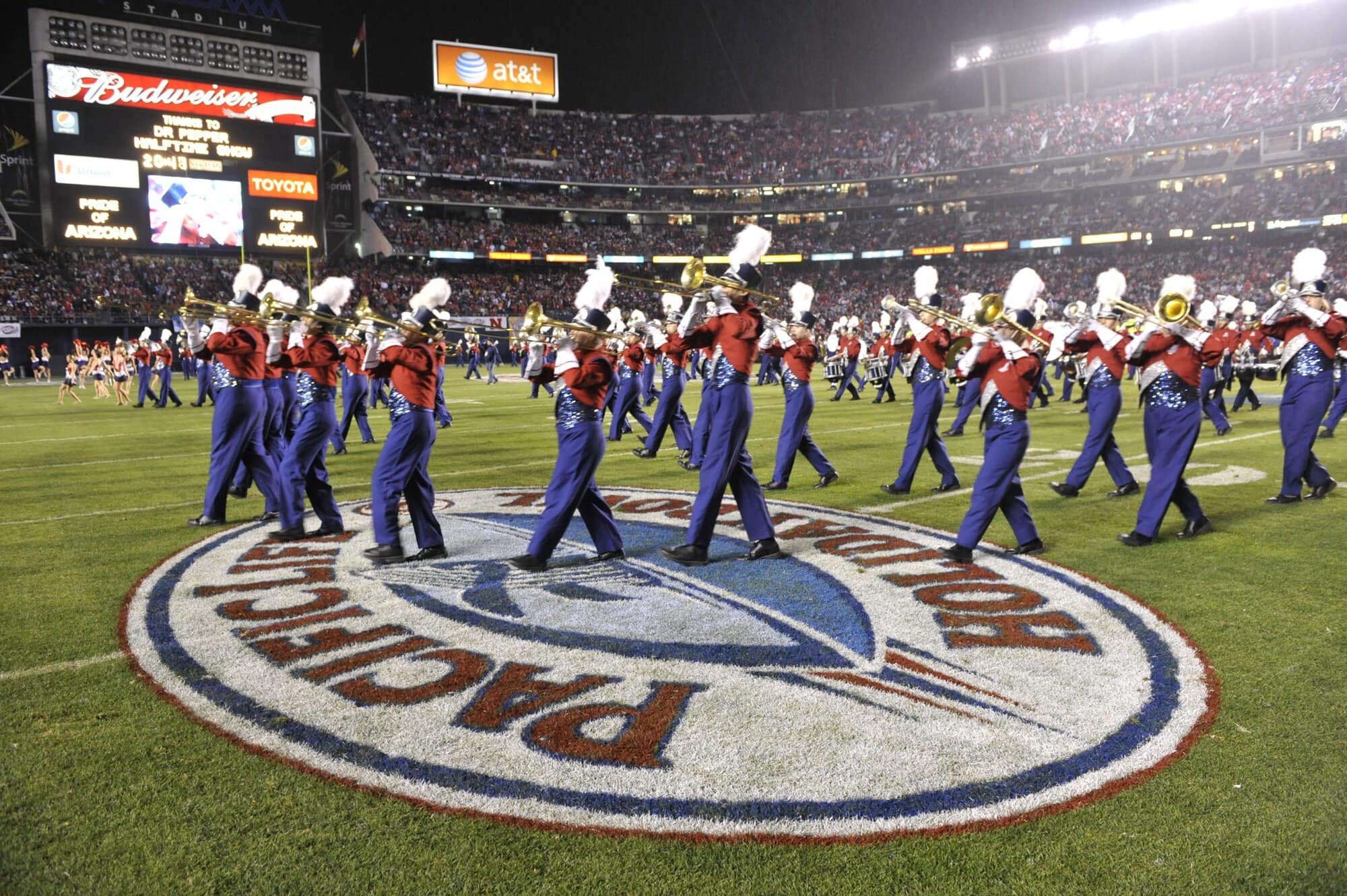 Holiday Bowl Halftime