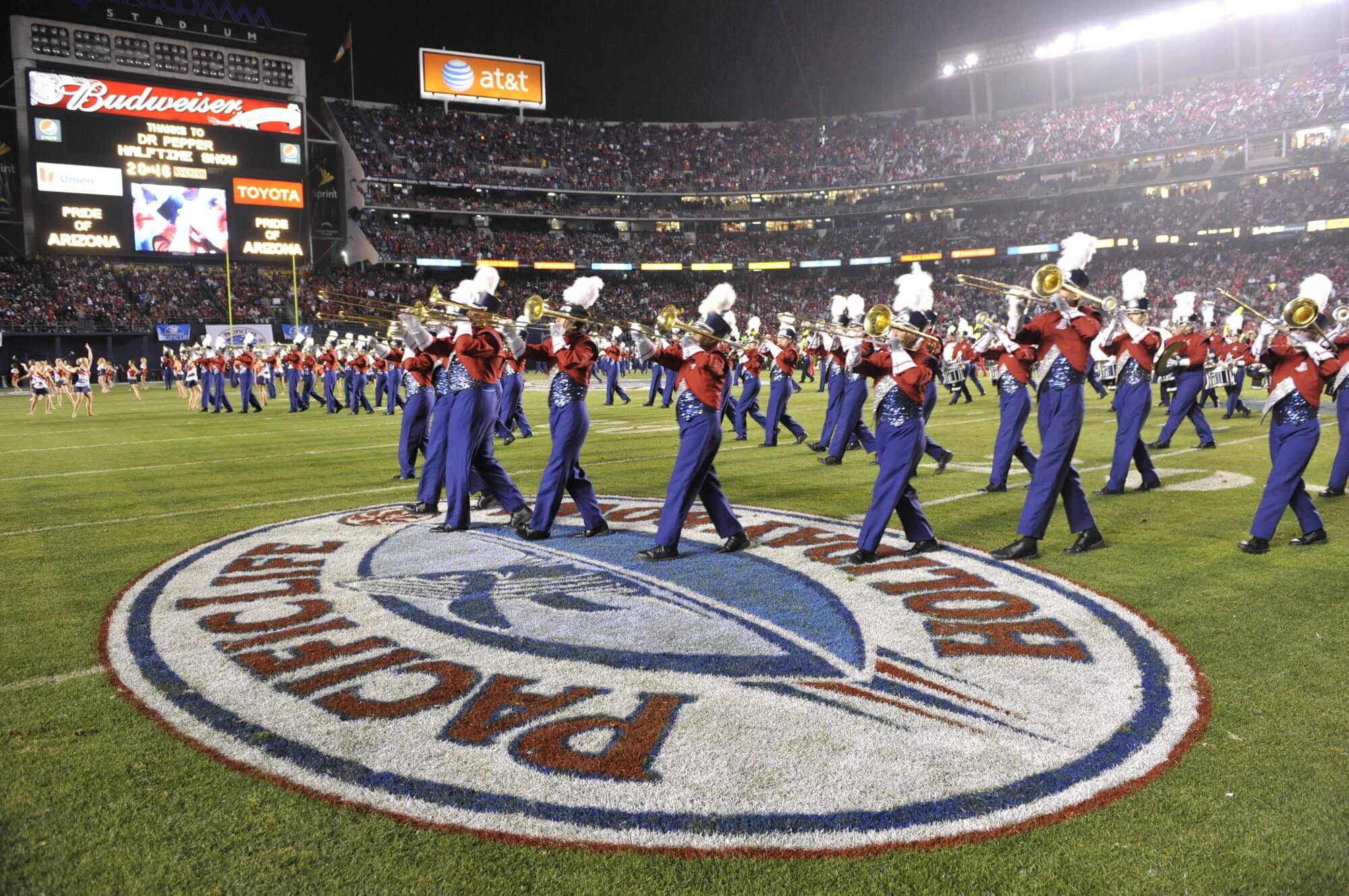 Holiday Bowl Halftime