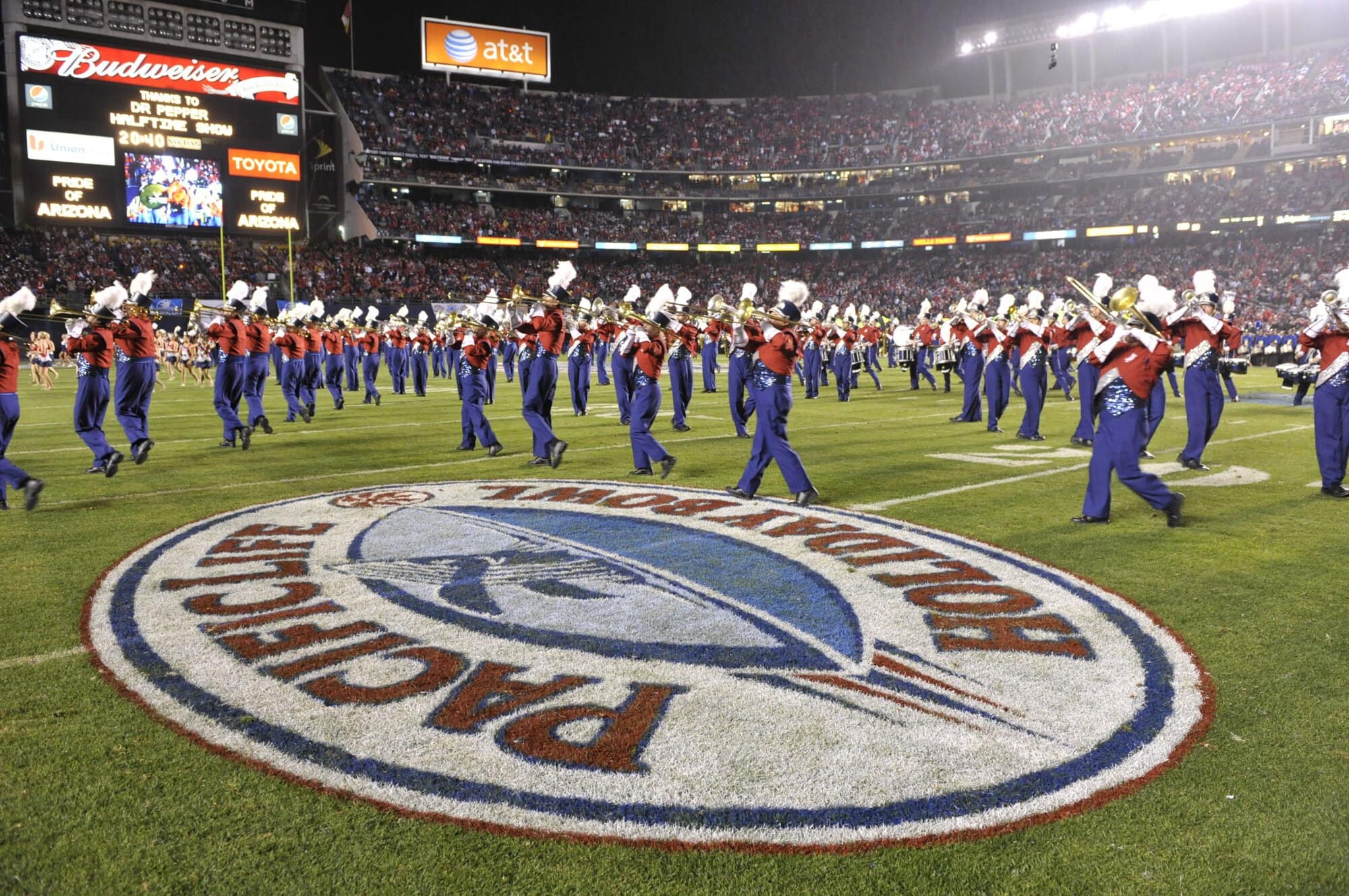 Holiday Bowl Halftime