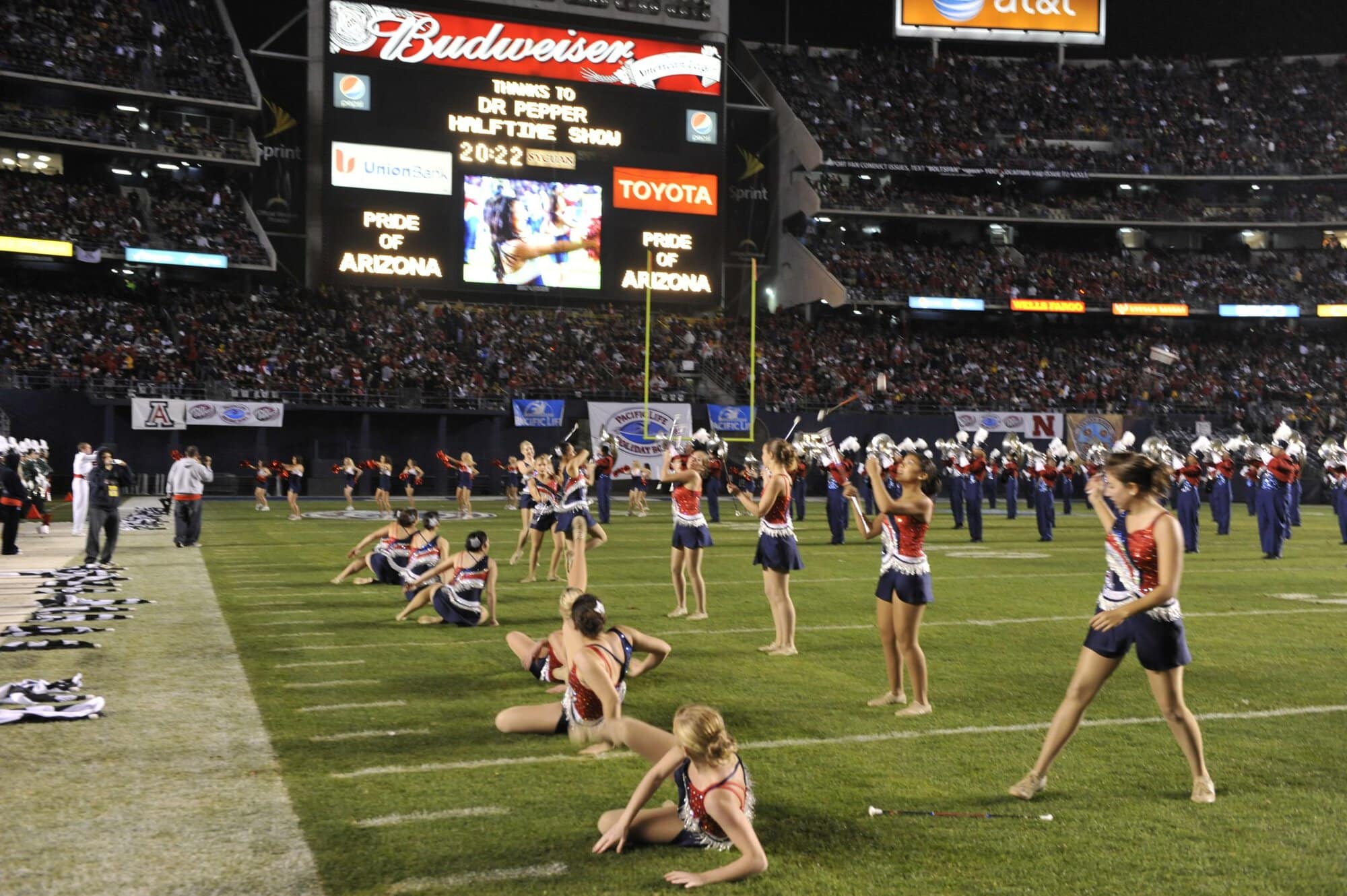 Holiday Bowl Halftime